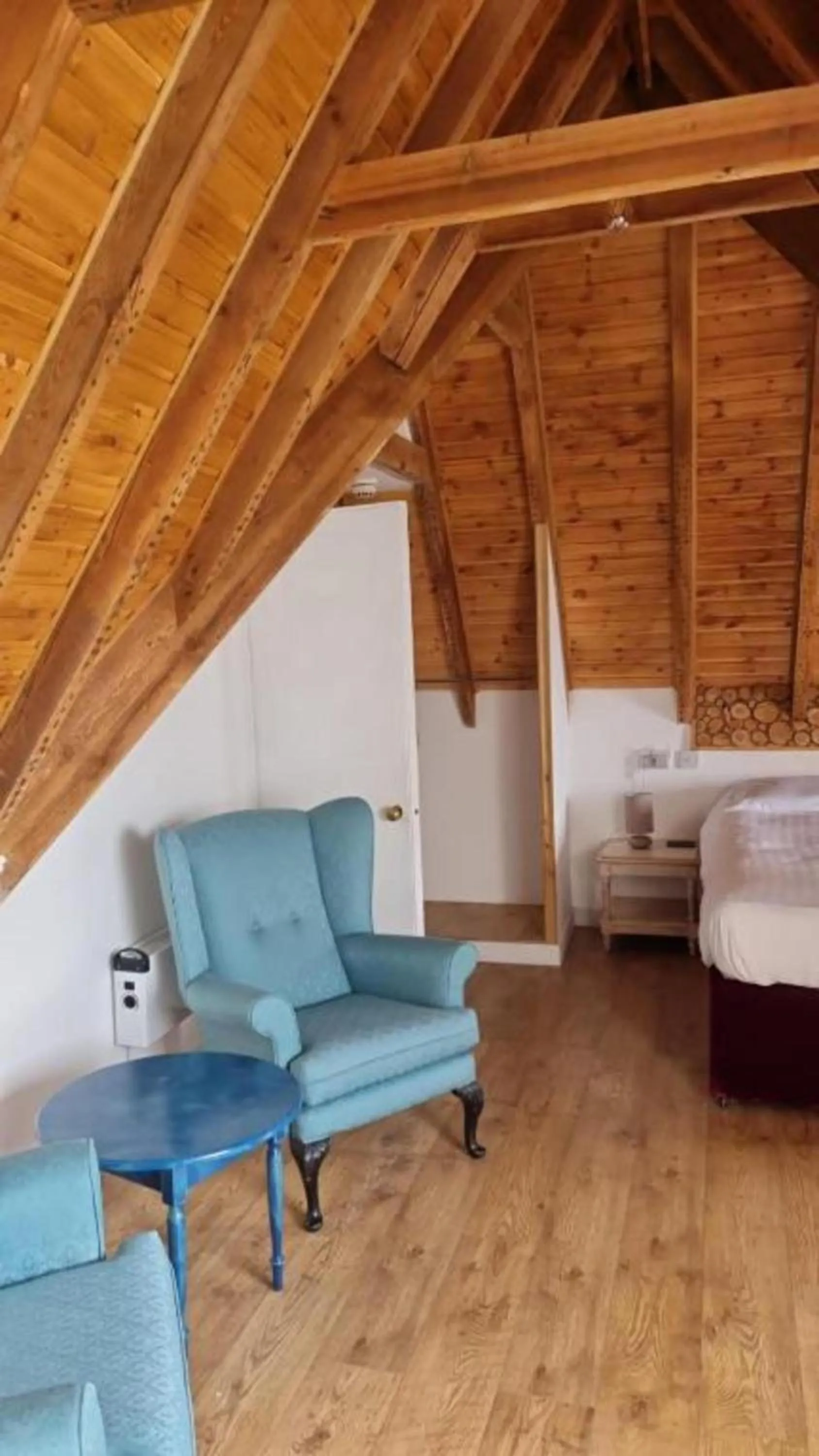 Bedroom in The Lodge on the Loch by OYO