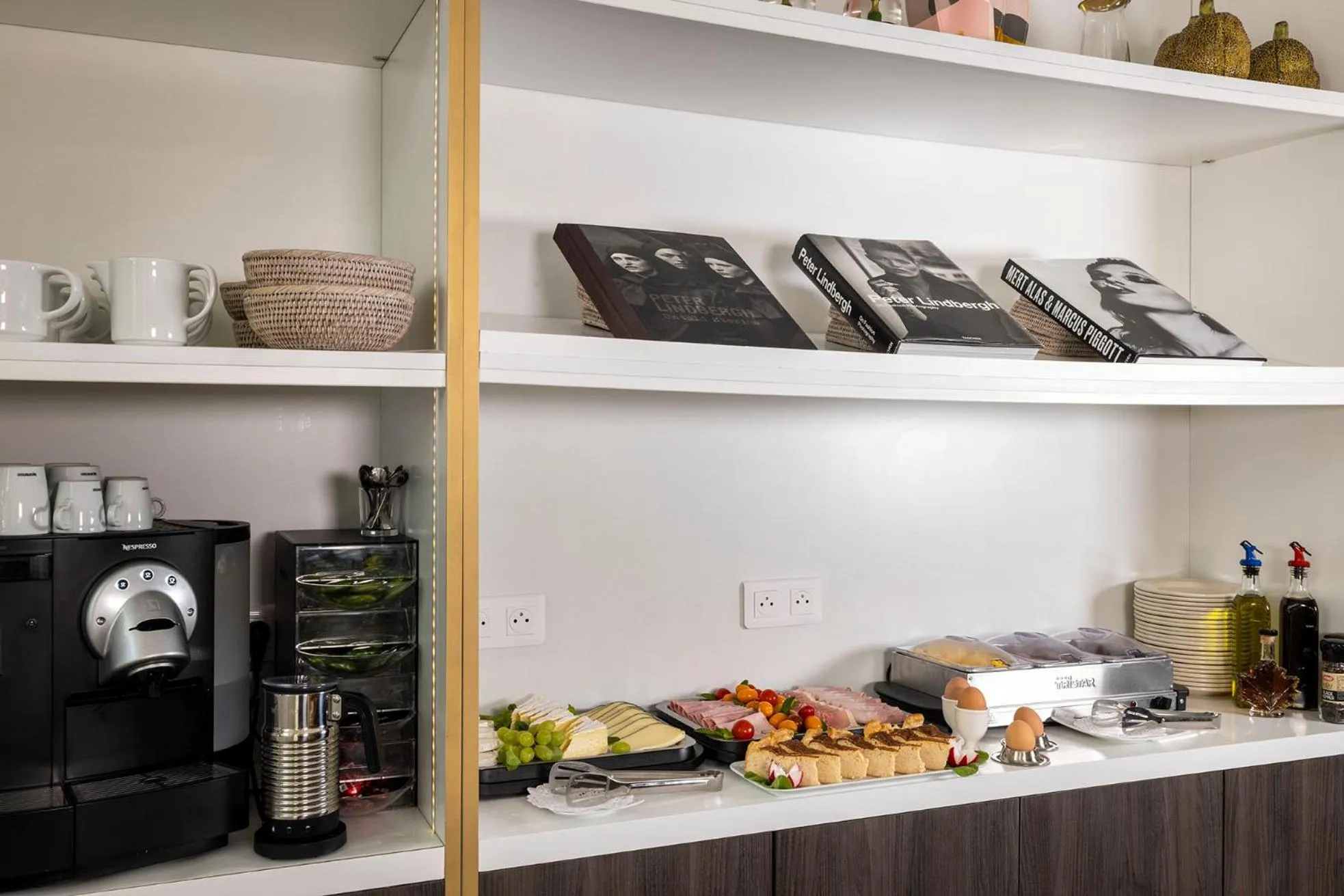 Breakfast in Hôtel Nude Paris - Color Vision