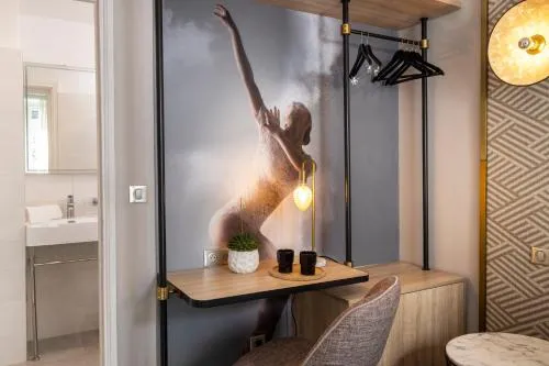 Hôtel Nude Paris - Color Vision