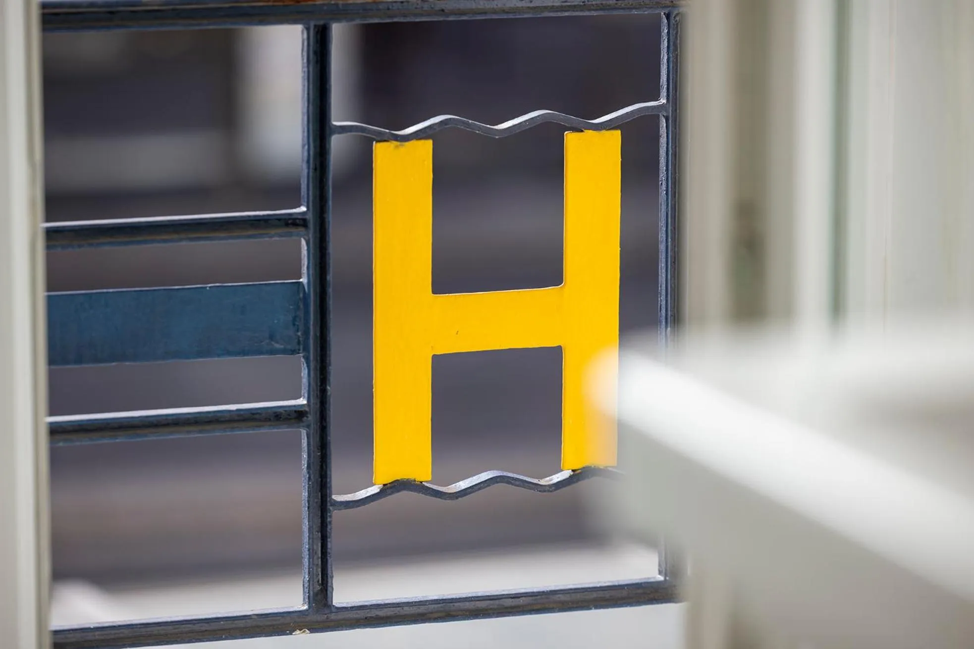 Property building in Hôtel Nude Paris - Color Vision