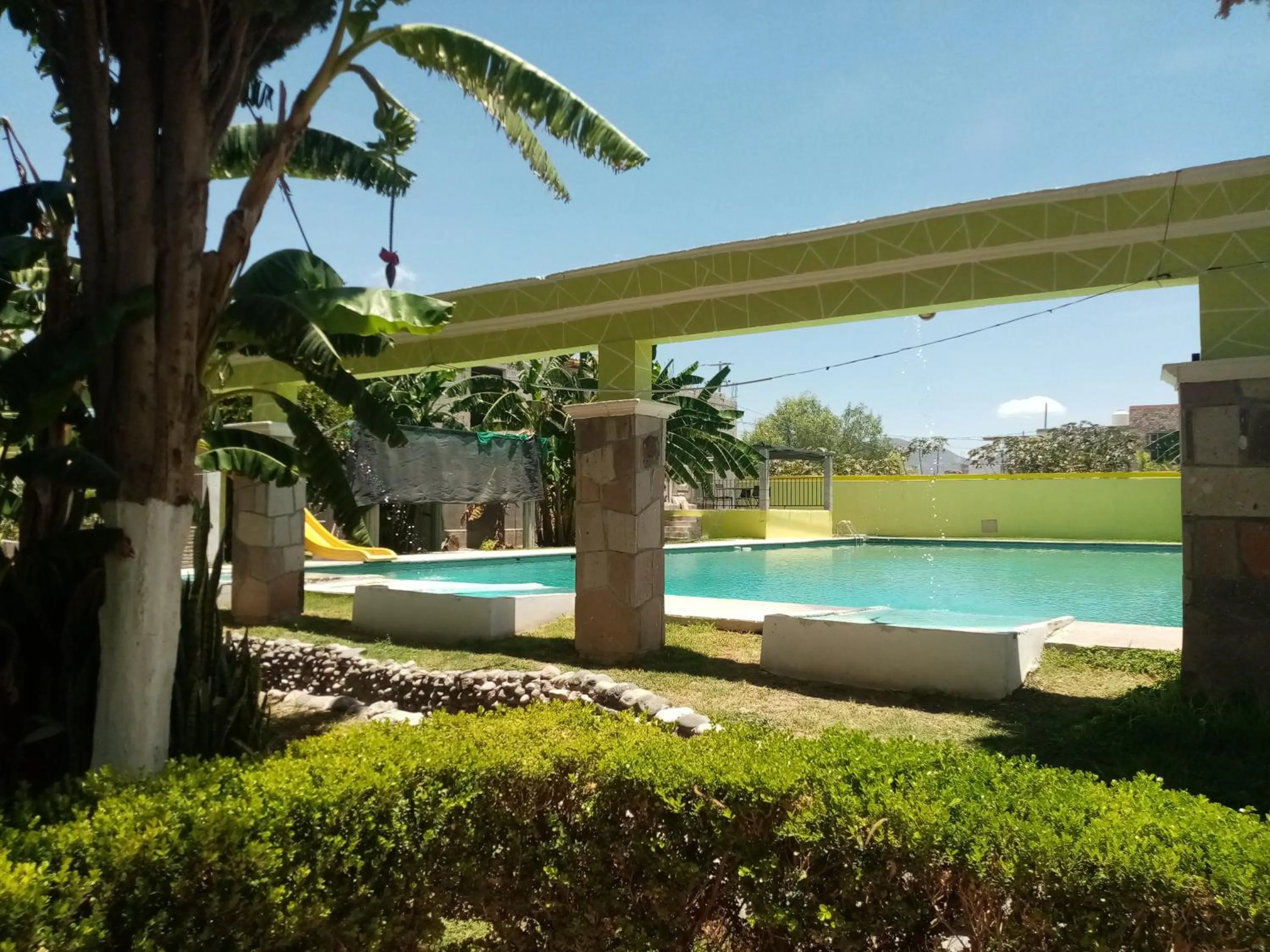 Swimming pool in Hotel Cipreses
