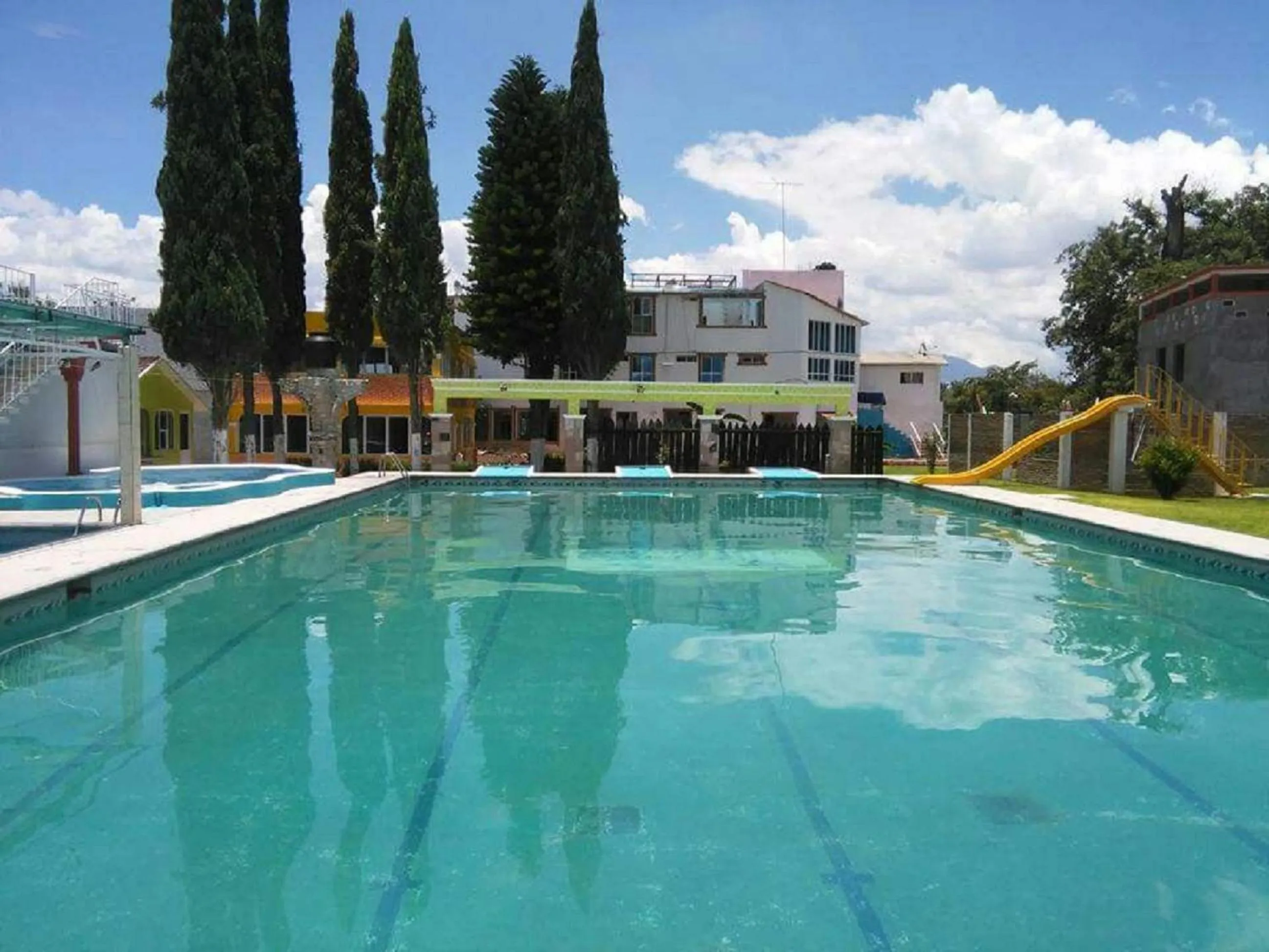 Swimming pool in Hotel Cipreses
