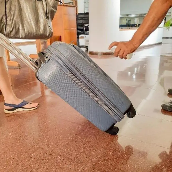 Hotel Cristina Suites