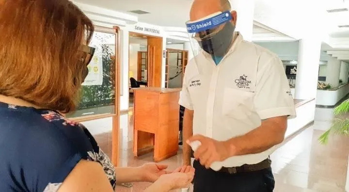 Hotel Cristina Suites