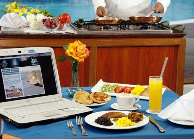 Hotel Cristina Suites