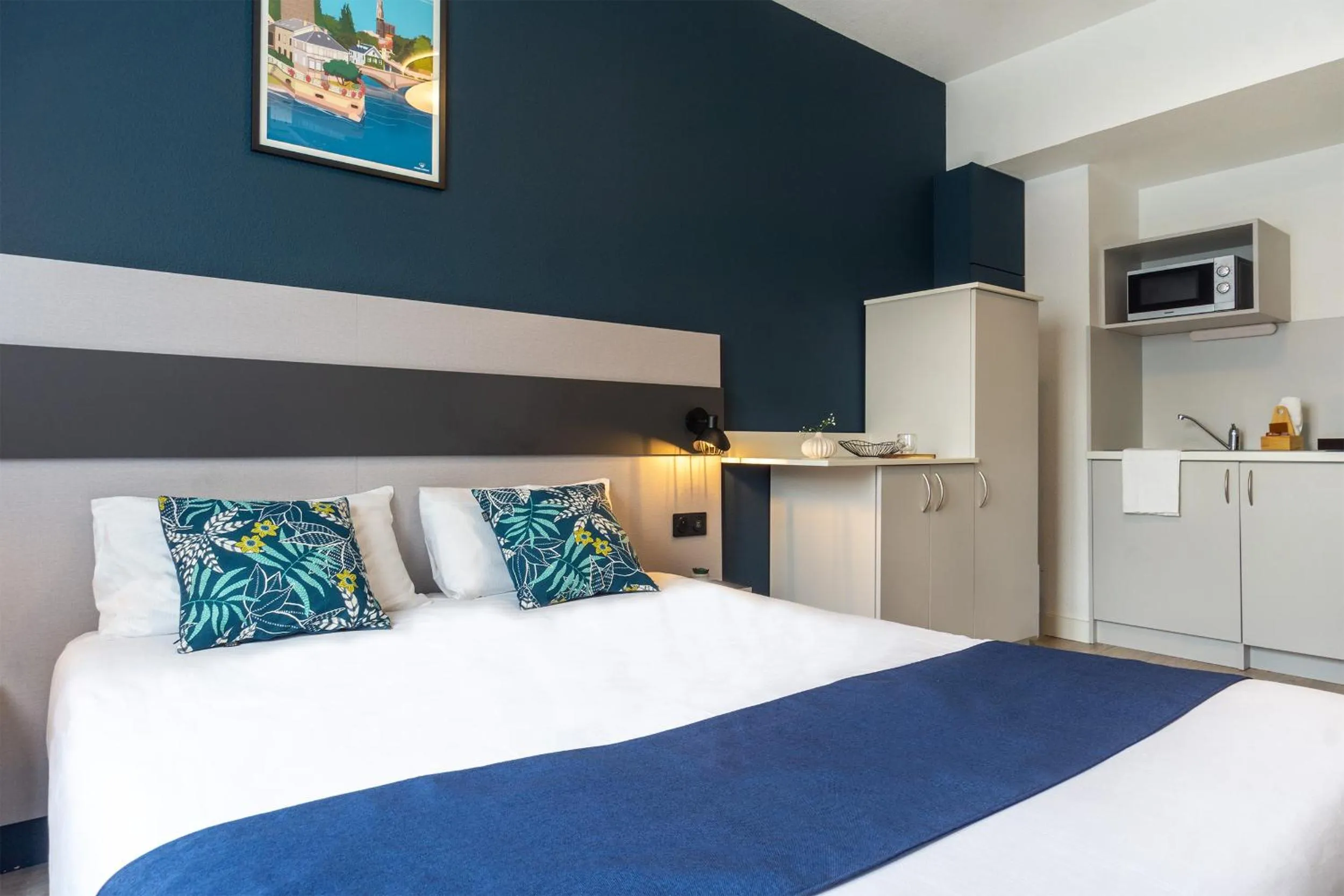 Bedroom, Bed in City Résidence Strasbourg Centre