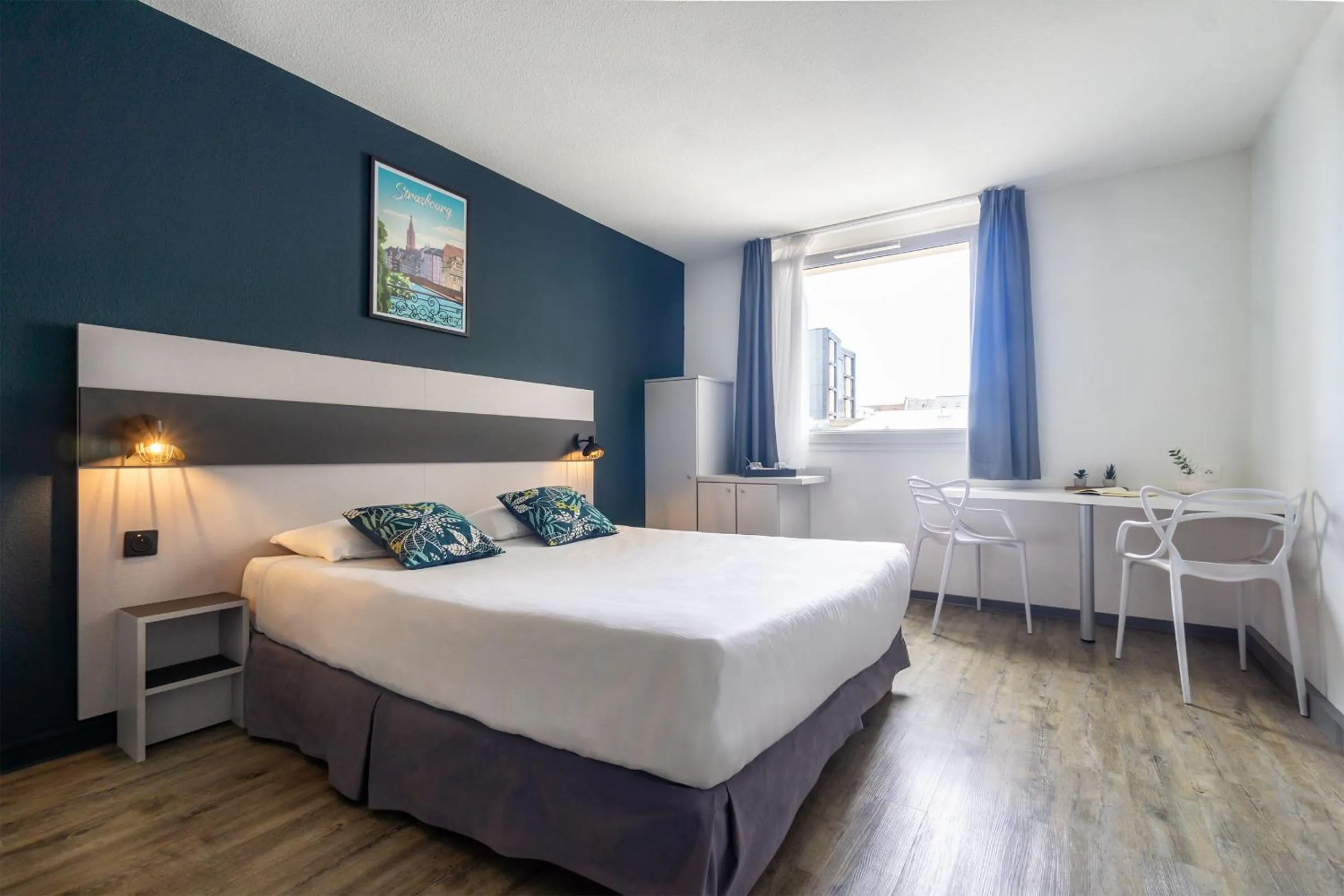 Photo of the whole room, Bed in City Résidence Strasbourg Centre