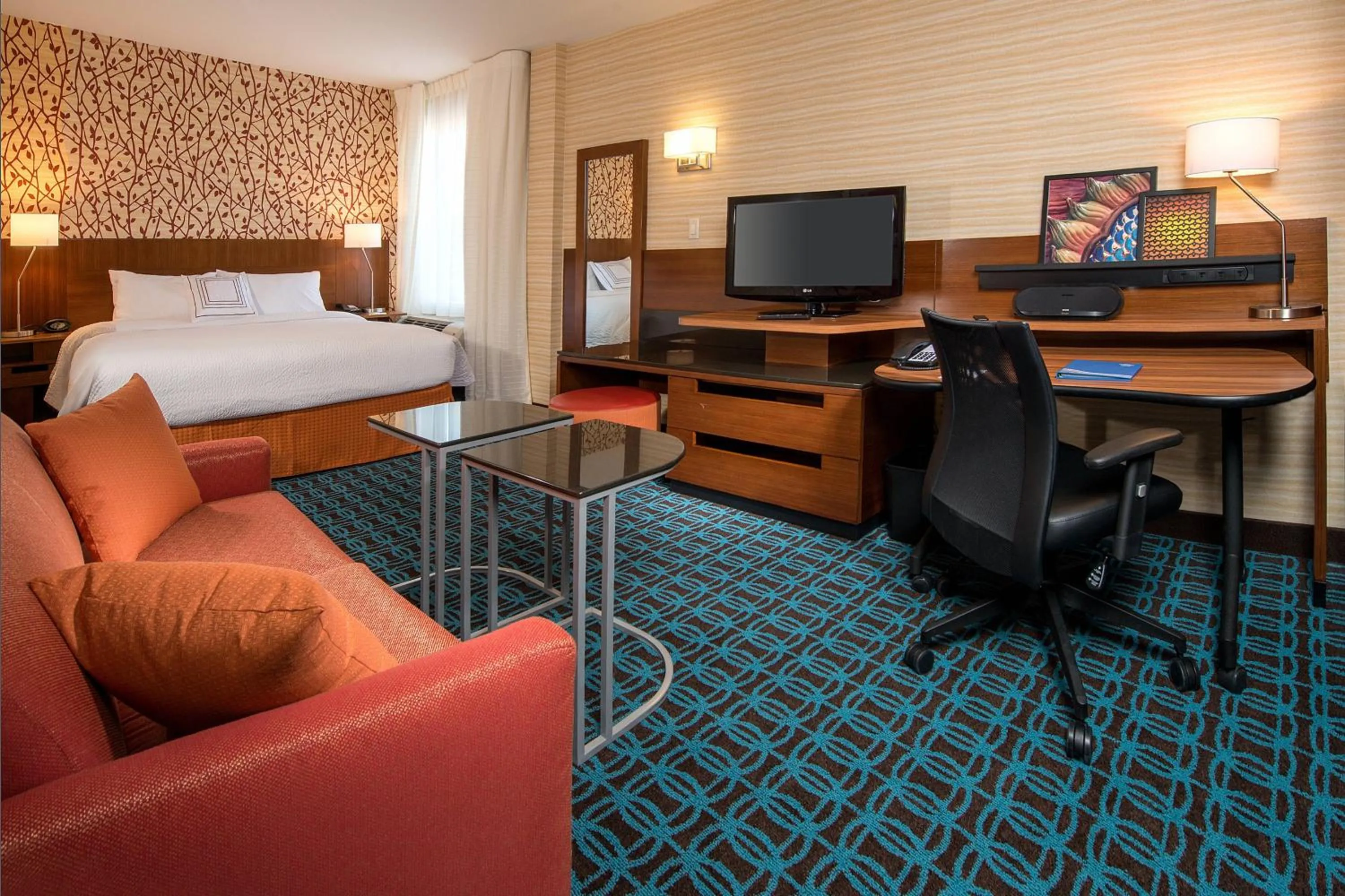 Photo of the whole room, Bed in Fairfield Inn & Suites New York Manhattan/Downtown East