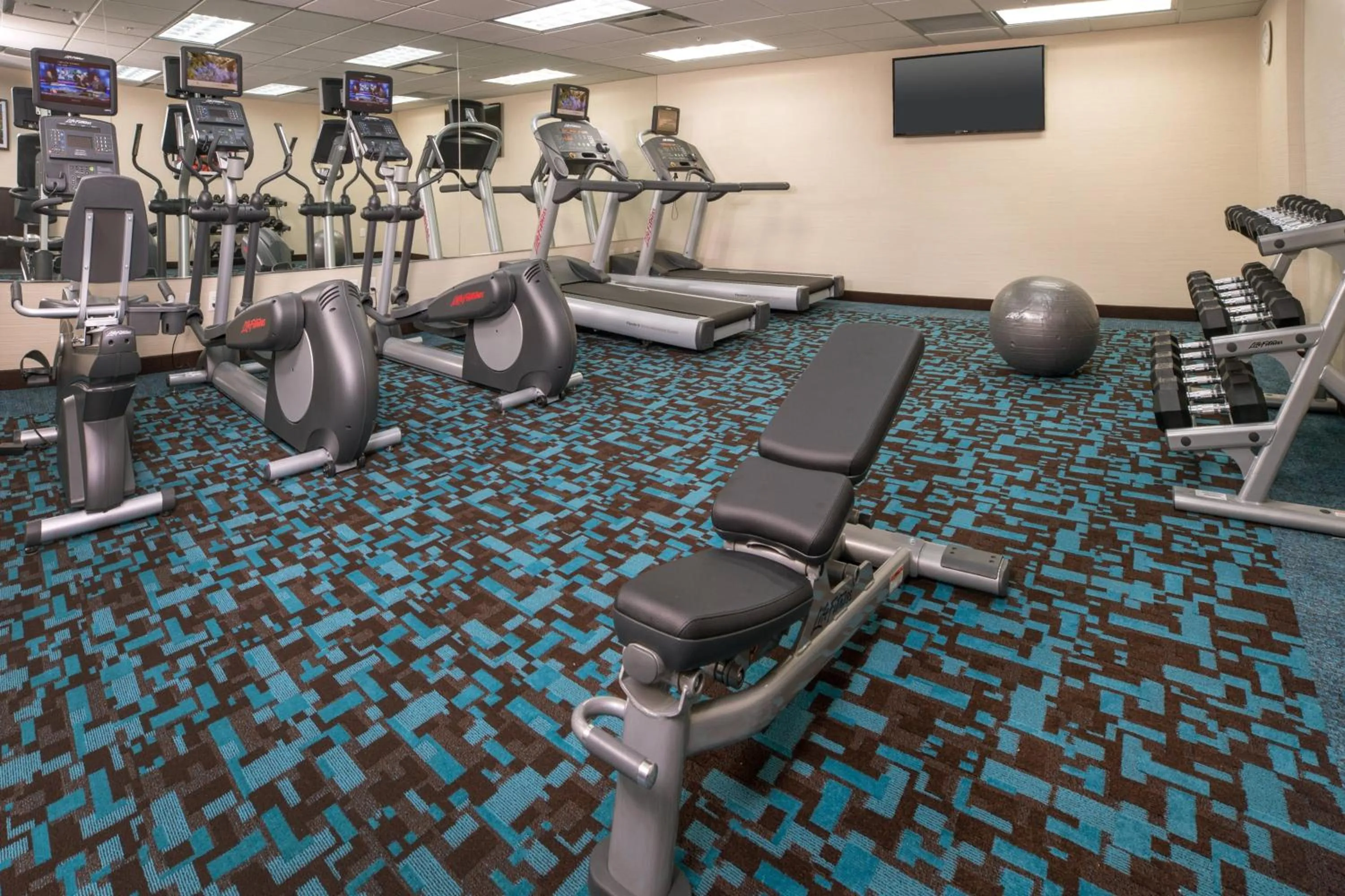 Fitness centre/facilities in Fairfield Inn & Suites New York Manhattan/Downtown East