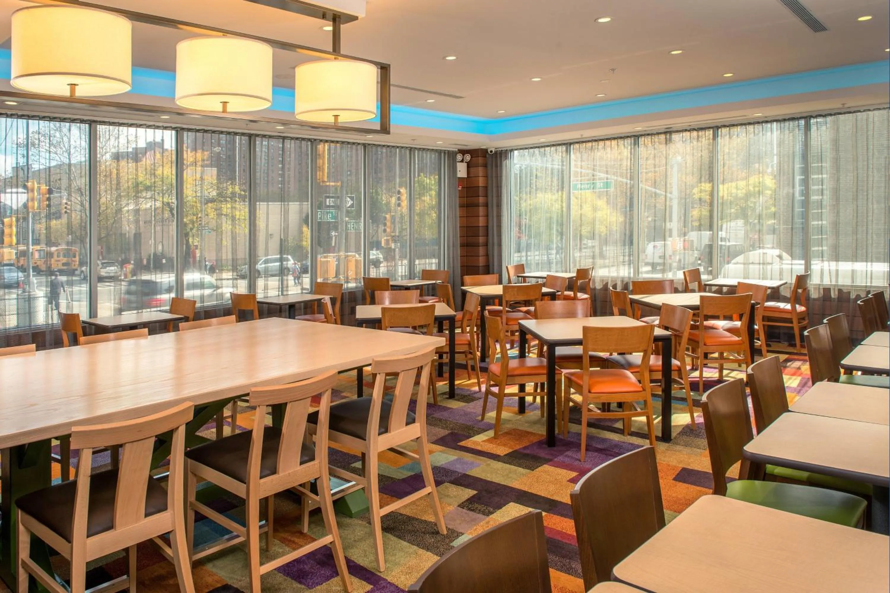 Breakfast in Fairfield Inn & Suites New York Manhattan/Downtown East