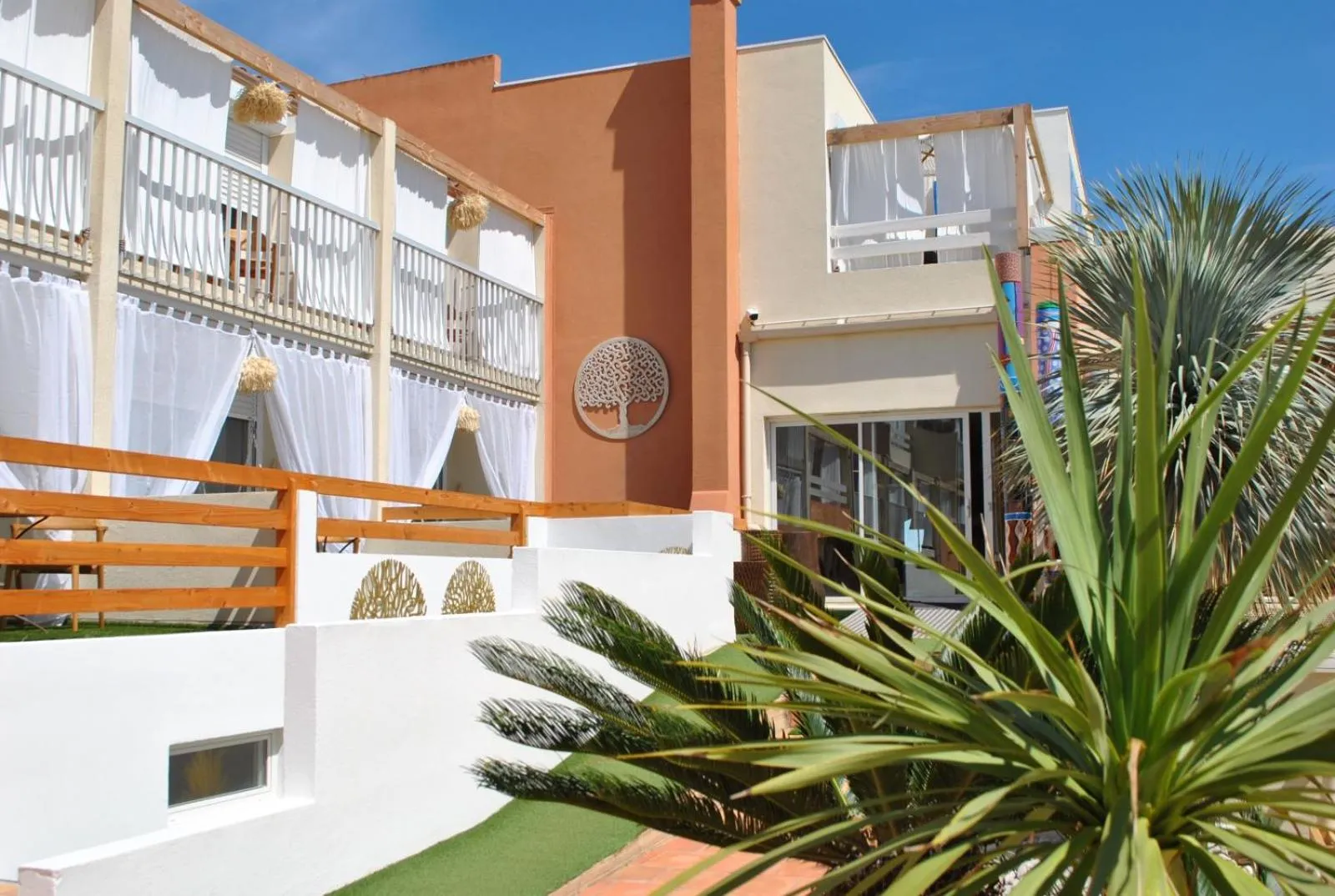 Property building in CAPAO Beach Hôtel