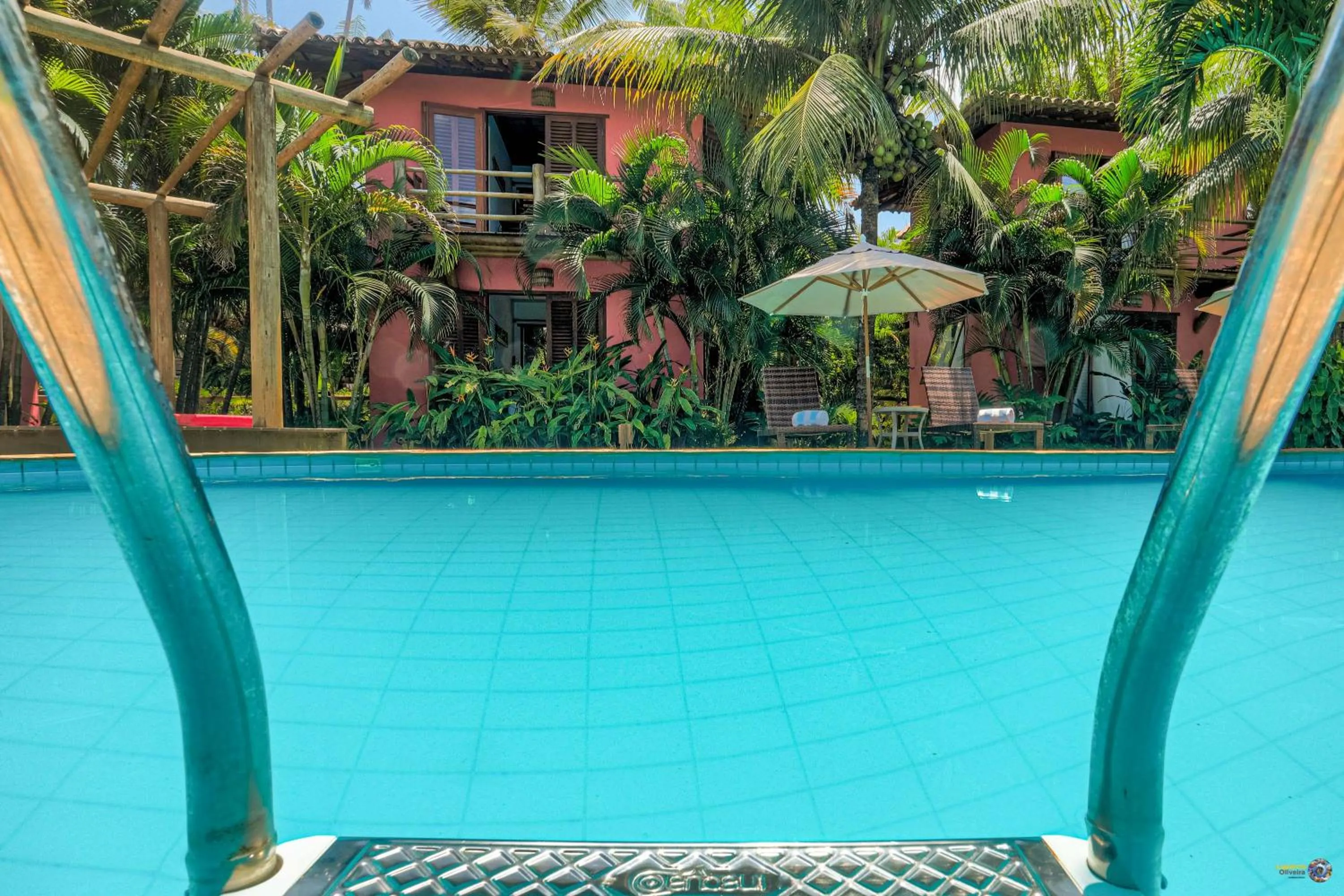 Swimming pool in Pousada Vira Canoa