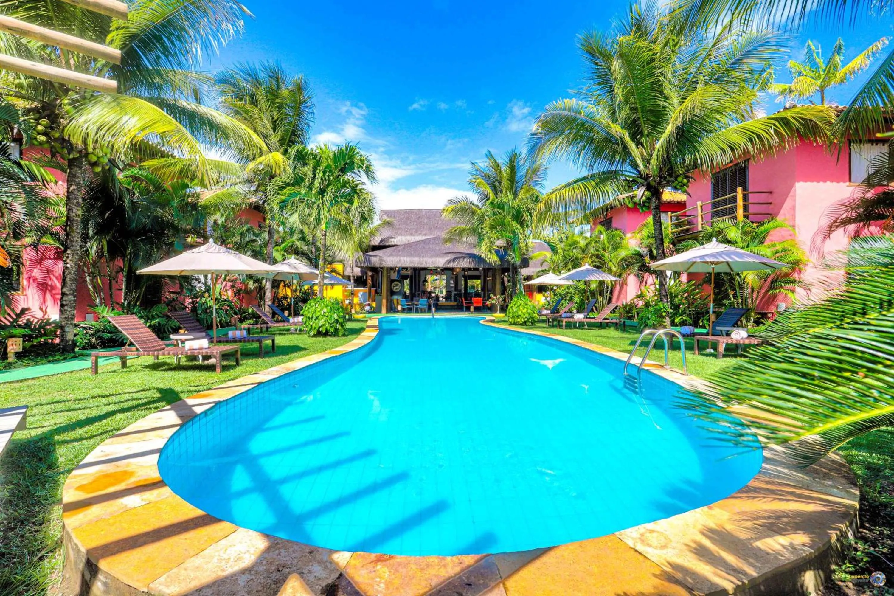 Swimming pool in Pousada Vira Canoa