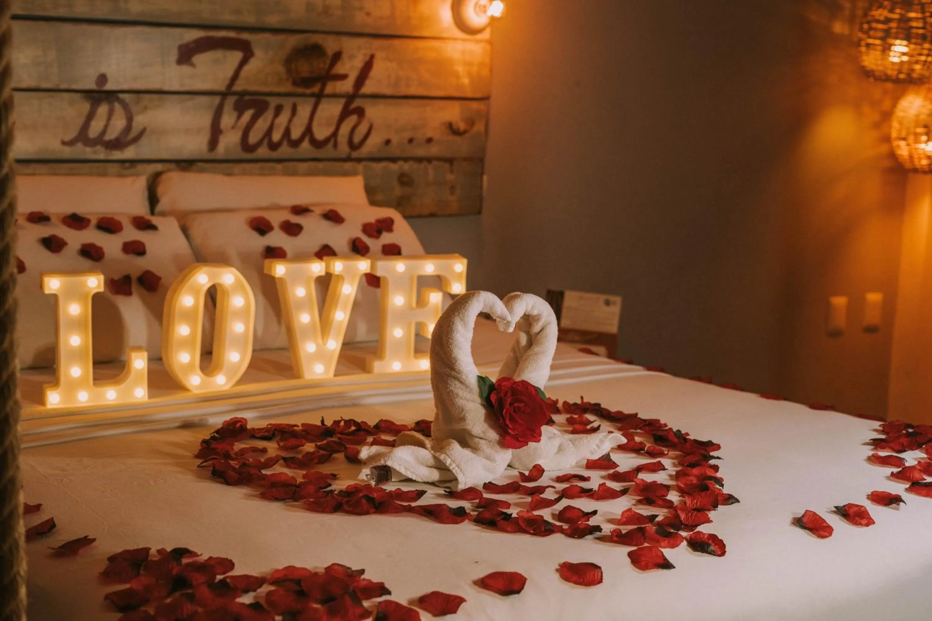 Photo of the whole room, Bed in 40 Cañones