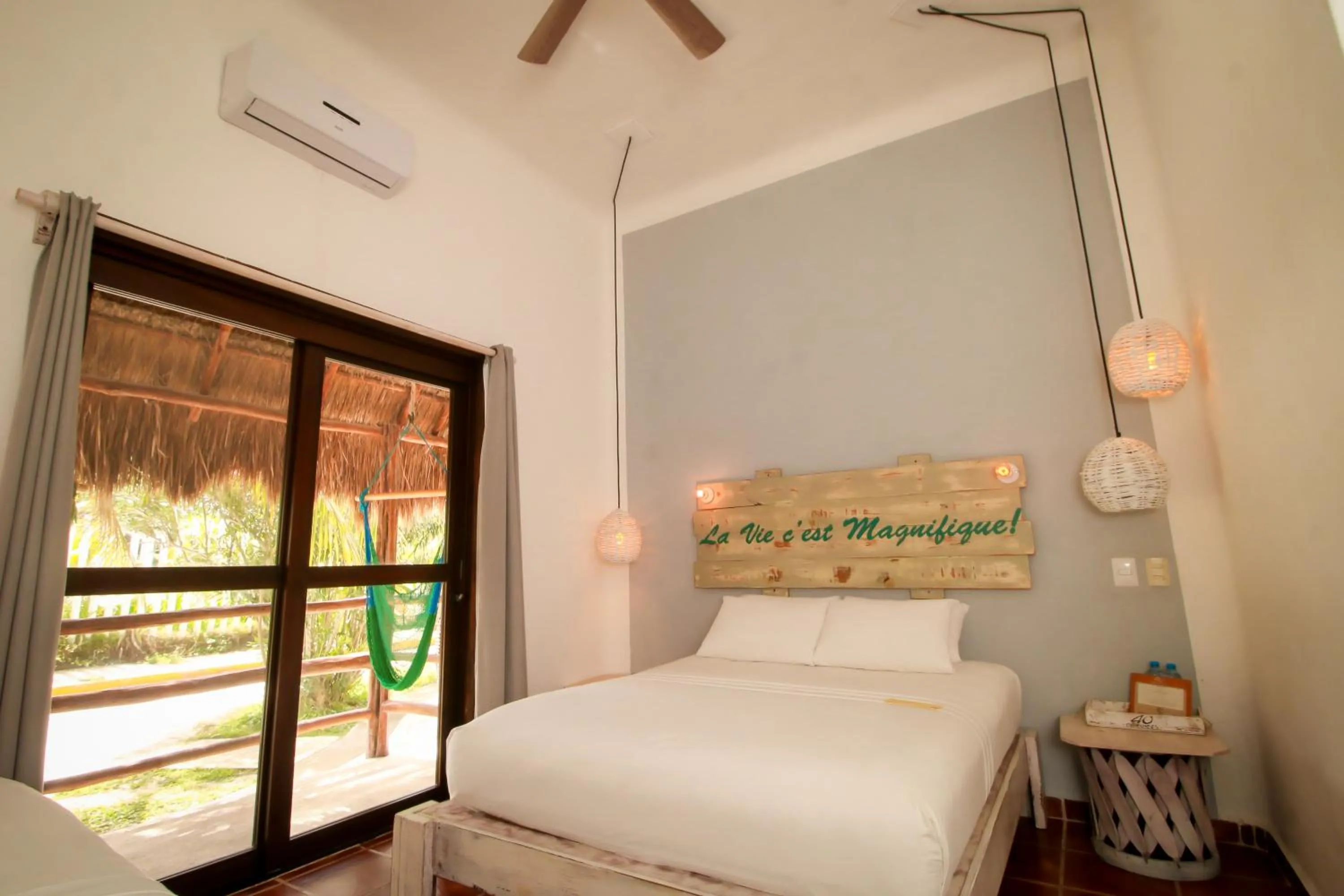 Photo of the whole room, Bed in 40 Cañones