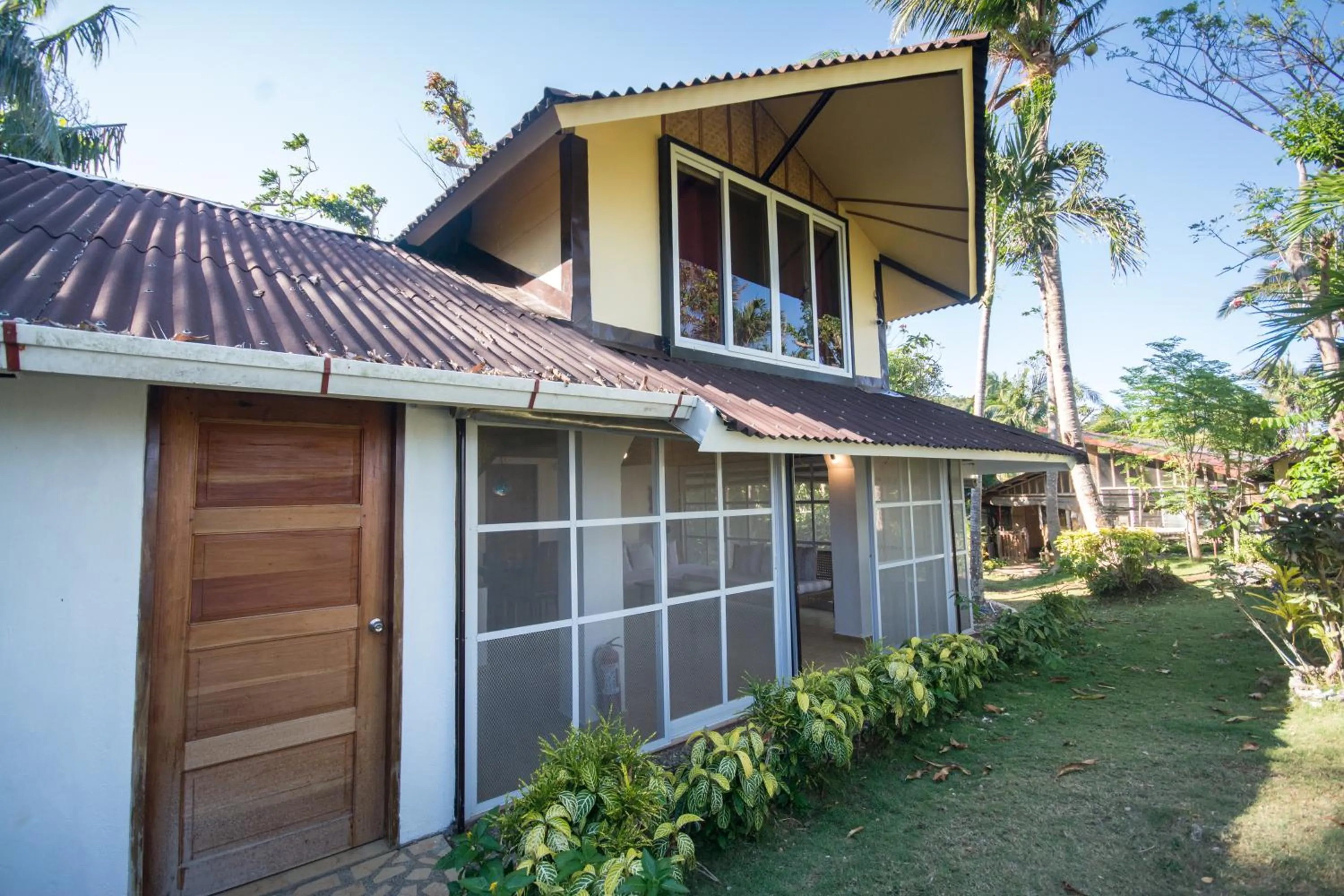 Facade/entrance in Ralph's Place