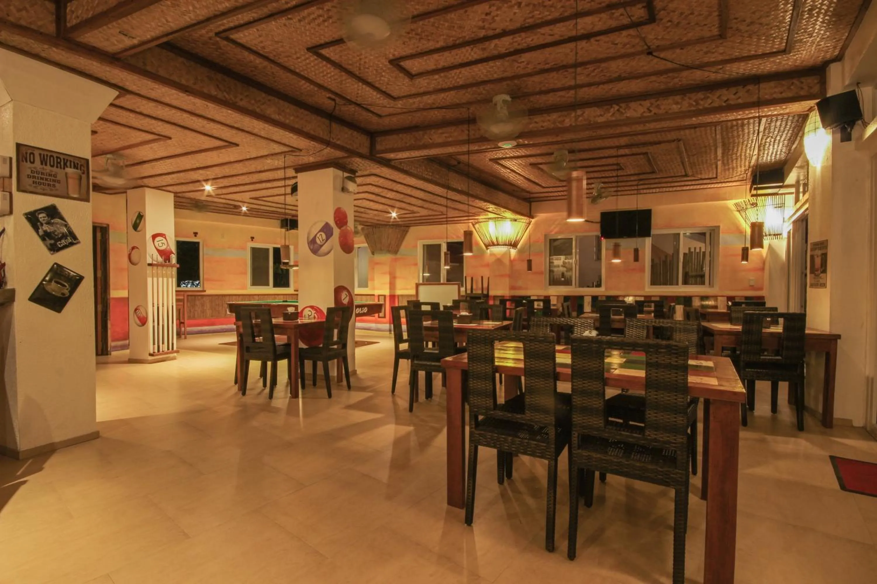 Restaurant/places to eat in Ralph's Place