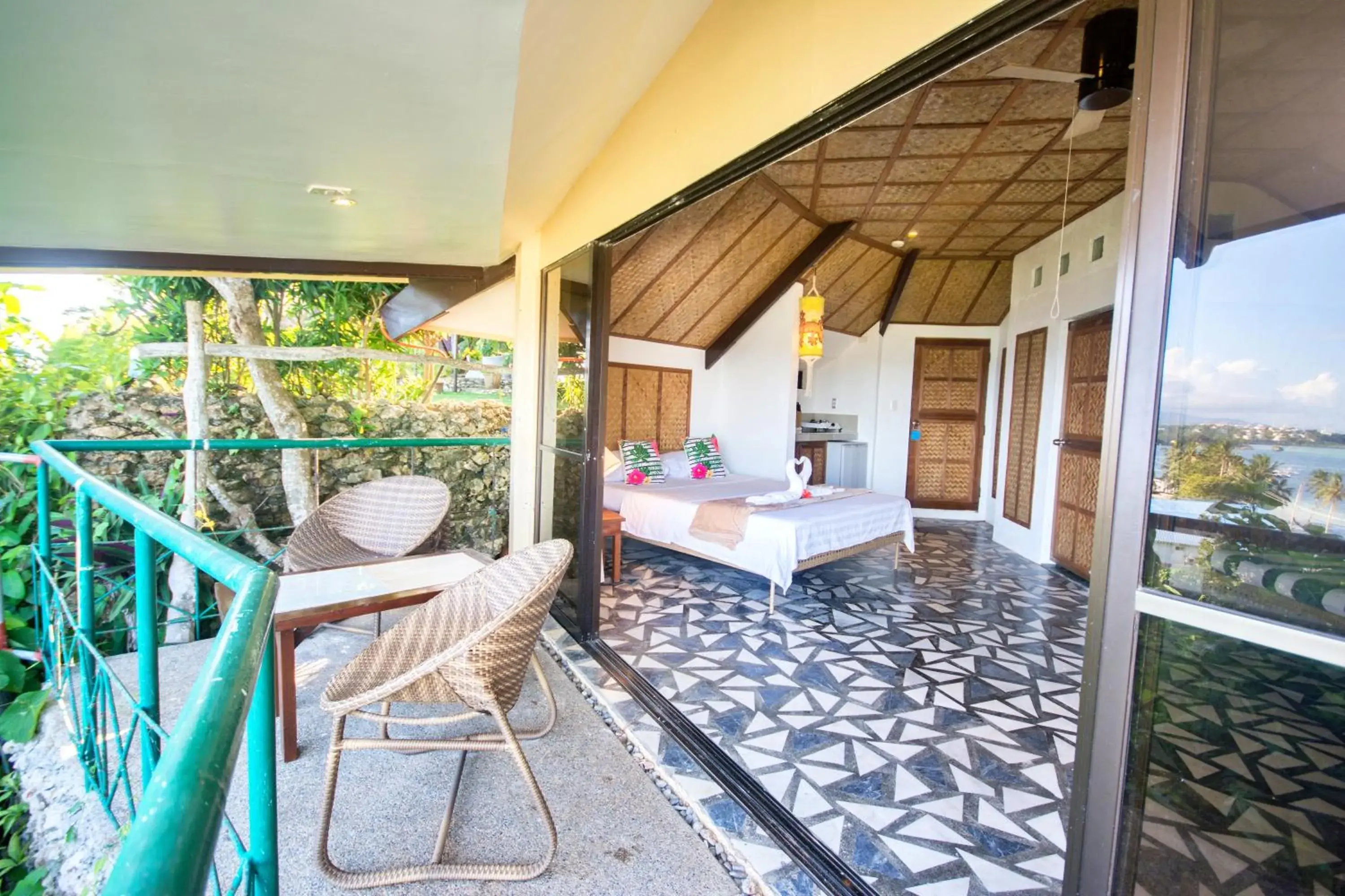 Gate Bungalow in Ralph's Place Gate Bungalow in Ralph's Place