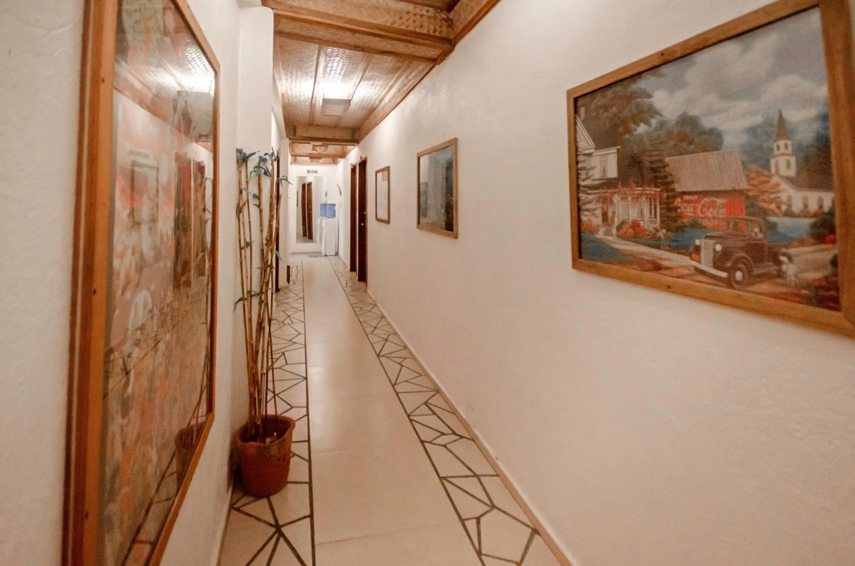 Facade/entrance in Ralph's Place