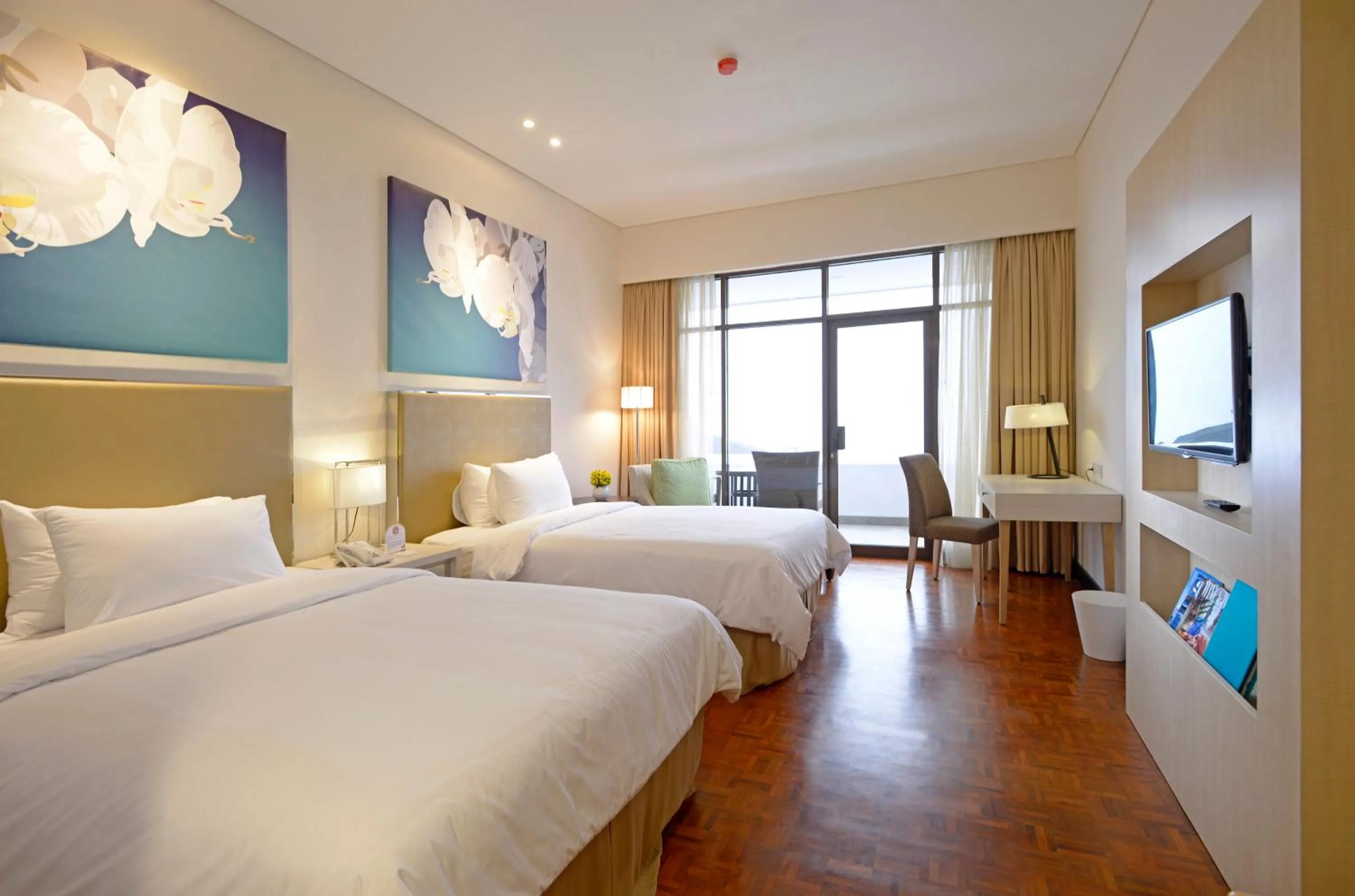 Bed in Surya Hotel & Cottages Prigen