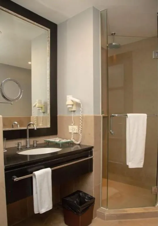 Shower in Surya Hotel & Cottages Prigen