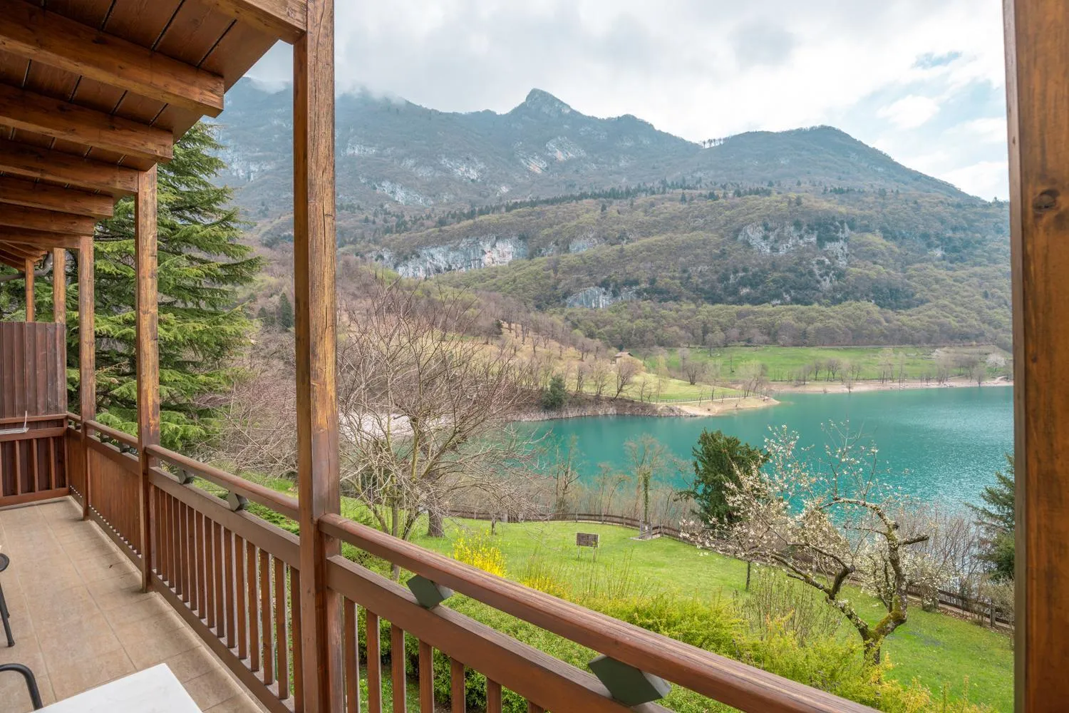 Natural landscape in Al Trovante - Gardaslowemotion