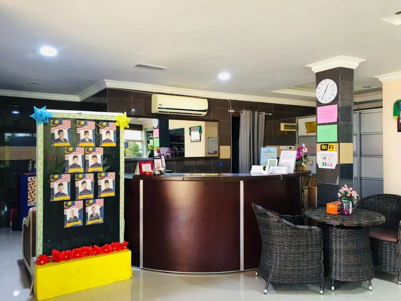 Lobby or reception in Penarak Bamboo Beach Motel