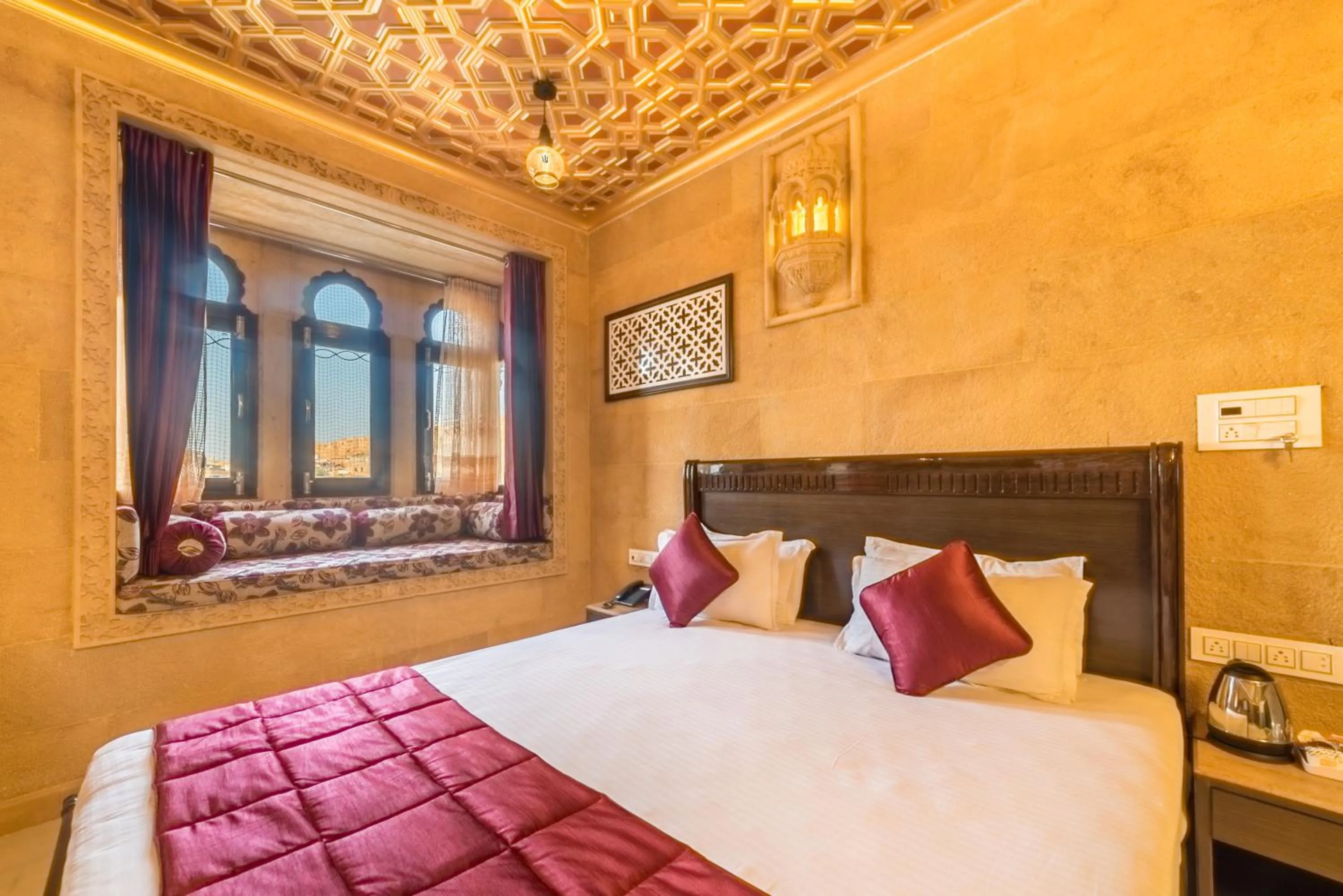 Bed in Hotel Sky Plaza - Best ever view of Jaisalmer Fort