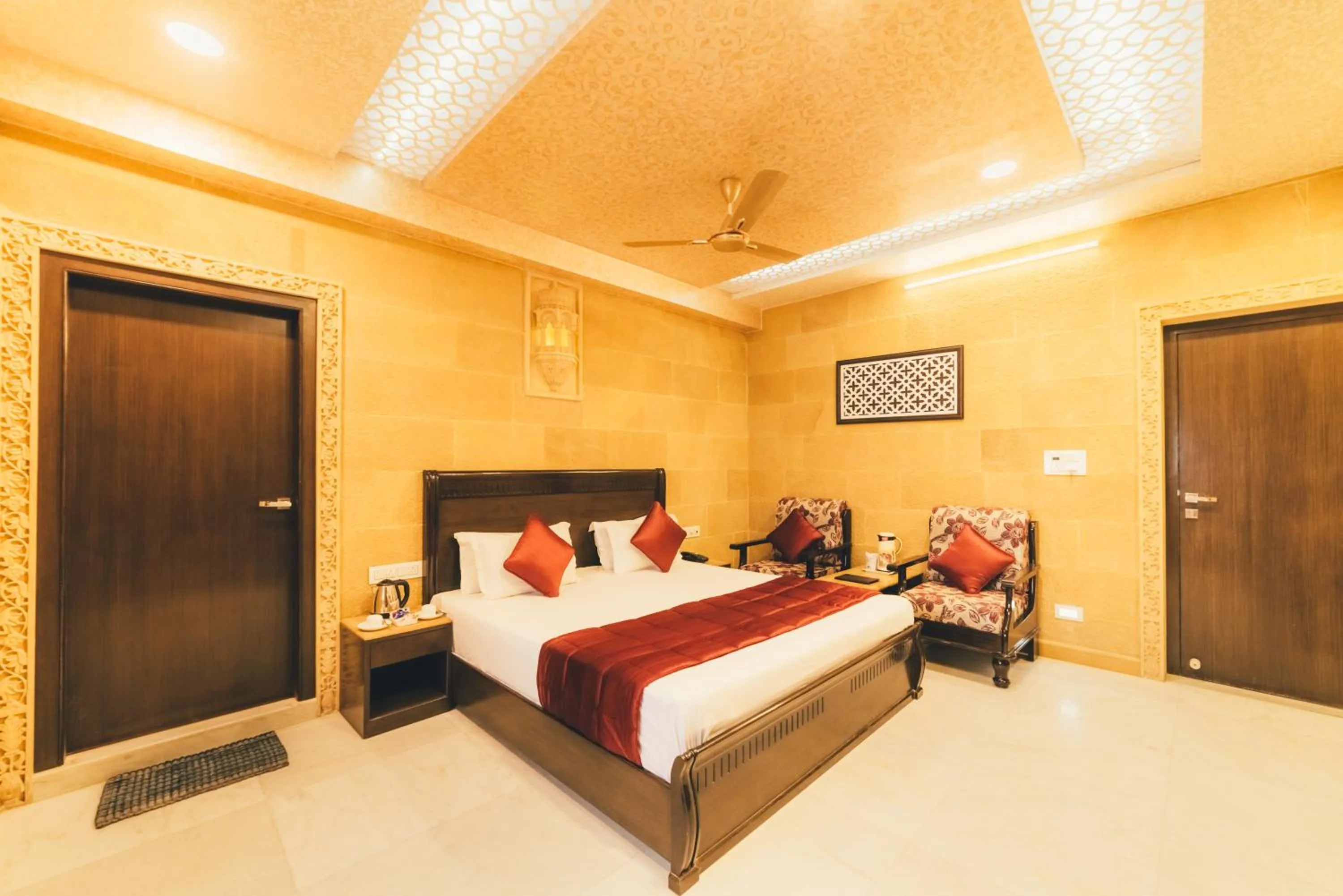 Bed in Hotel Sky Plaza - Best ever view of Jaisalmer Fort