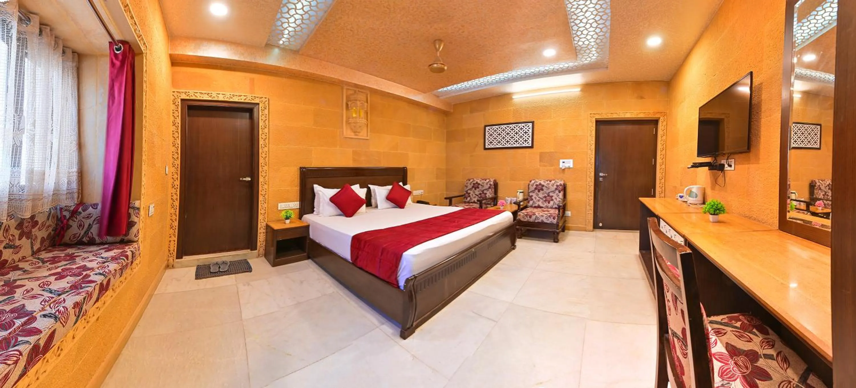 Bed in Hotel Sky Plaza - Best ever view of Jaisalmer Fort