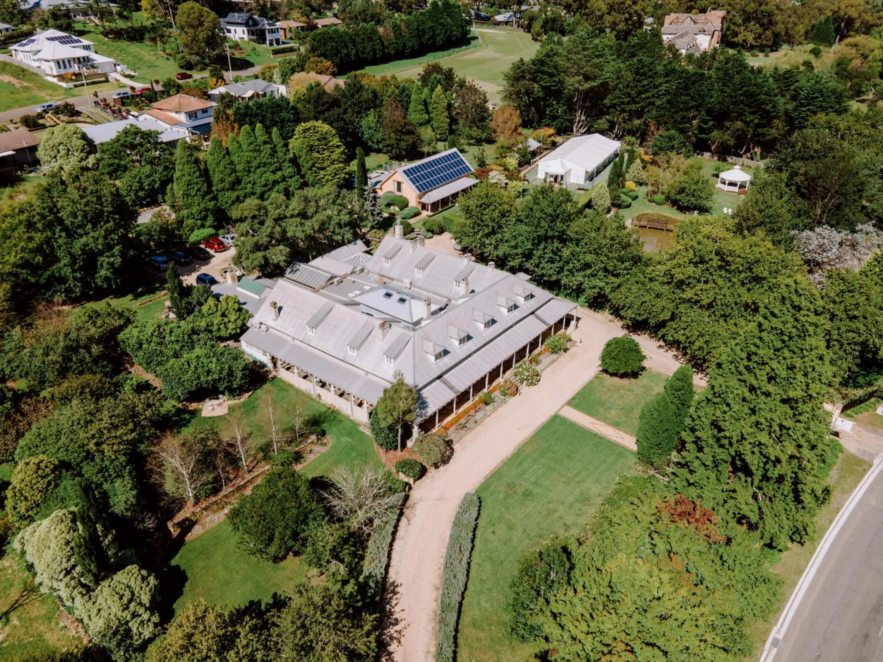 Property building in Fitzroy Inn Historic Retreat Mittagong