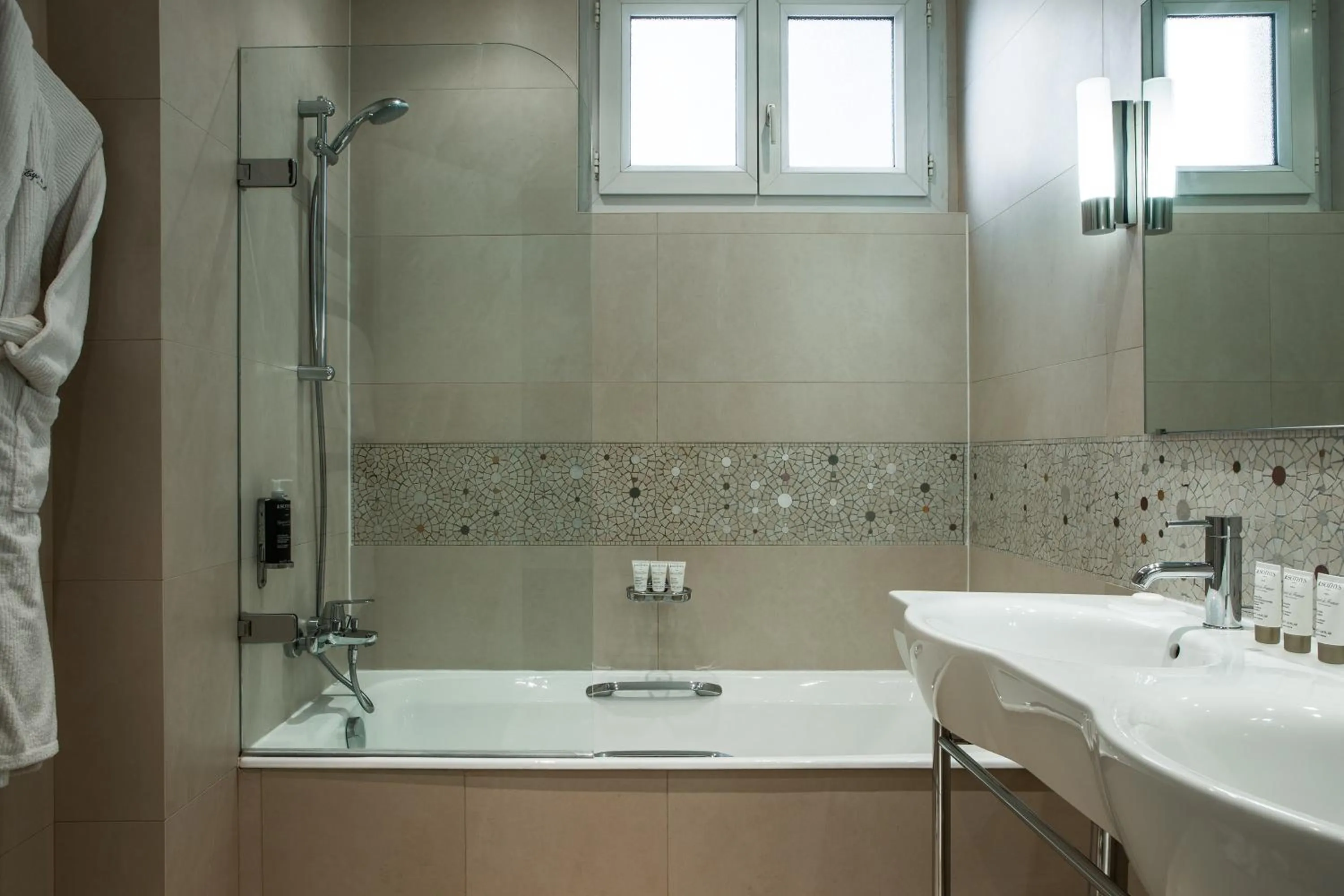 Bathroom in Hôtel Aiglon