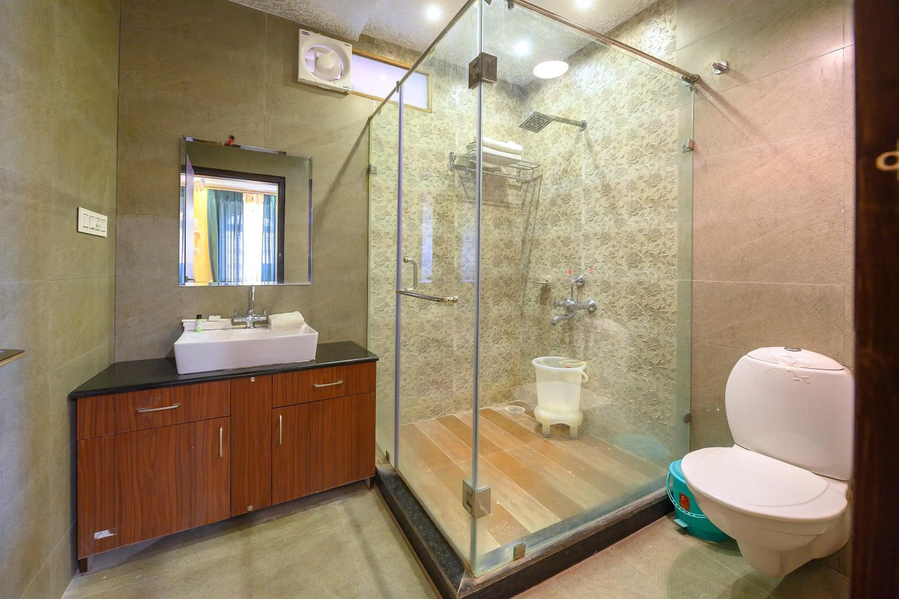 Shower in Hotel Akashdeep - Located City Centre
