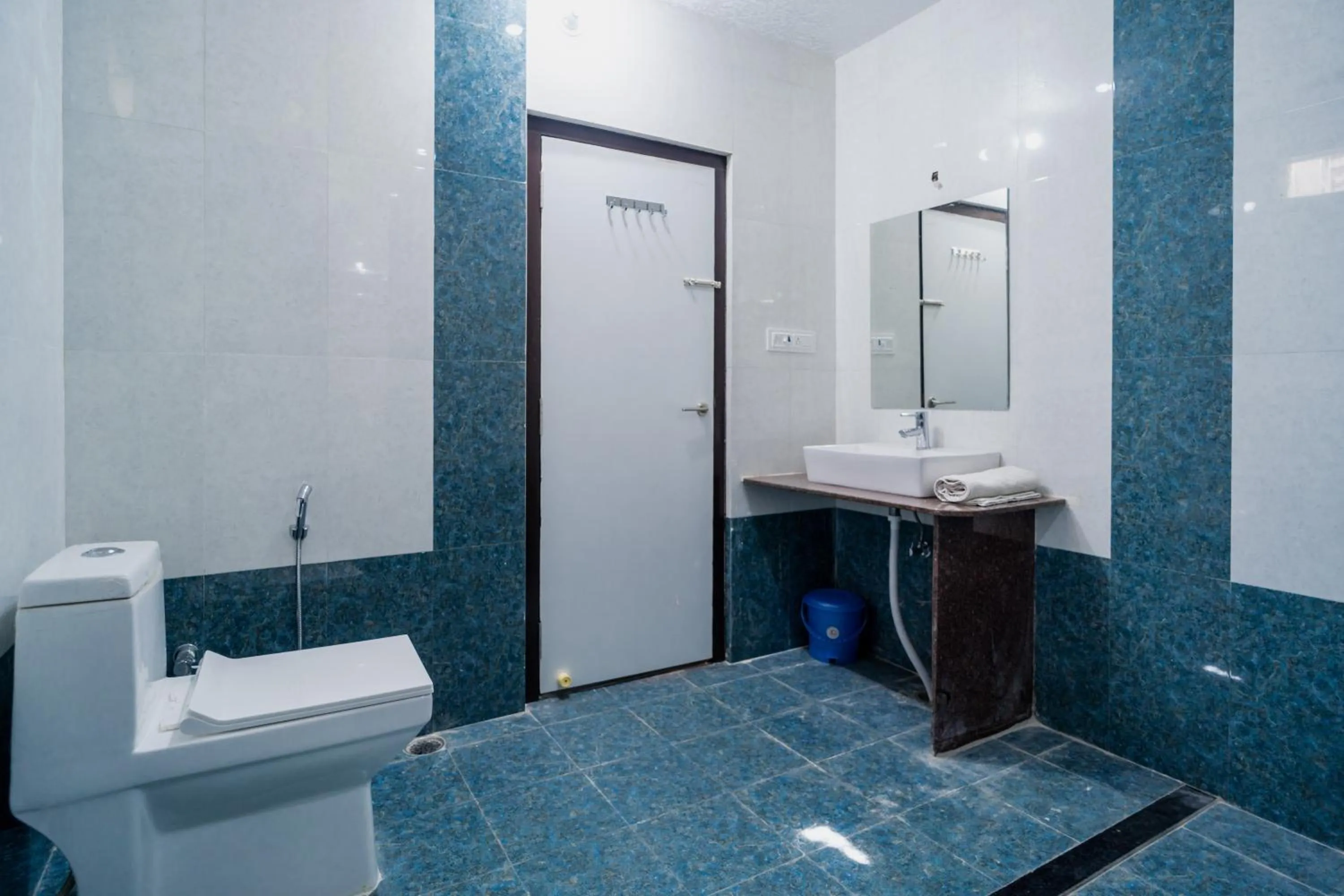 Shower in Hotel Akashdeep - Located City Centre