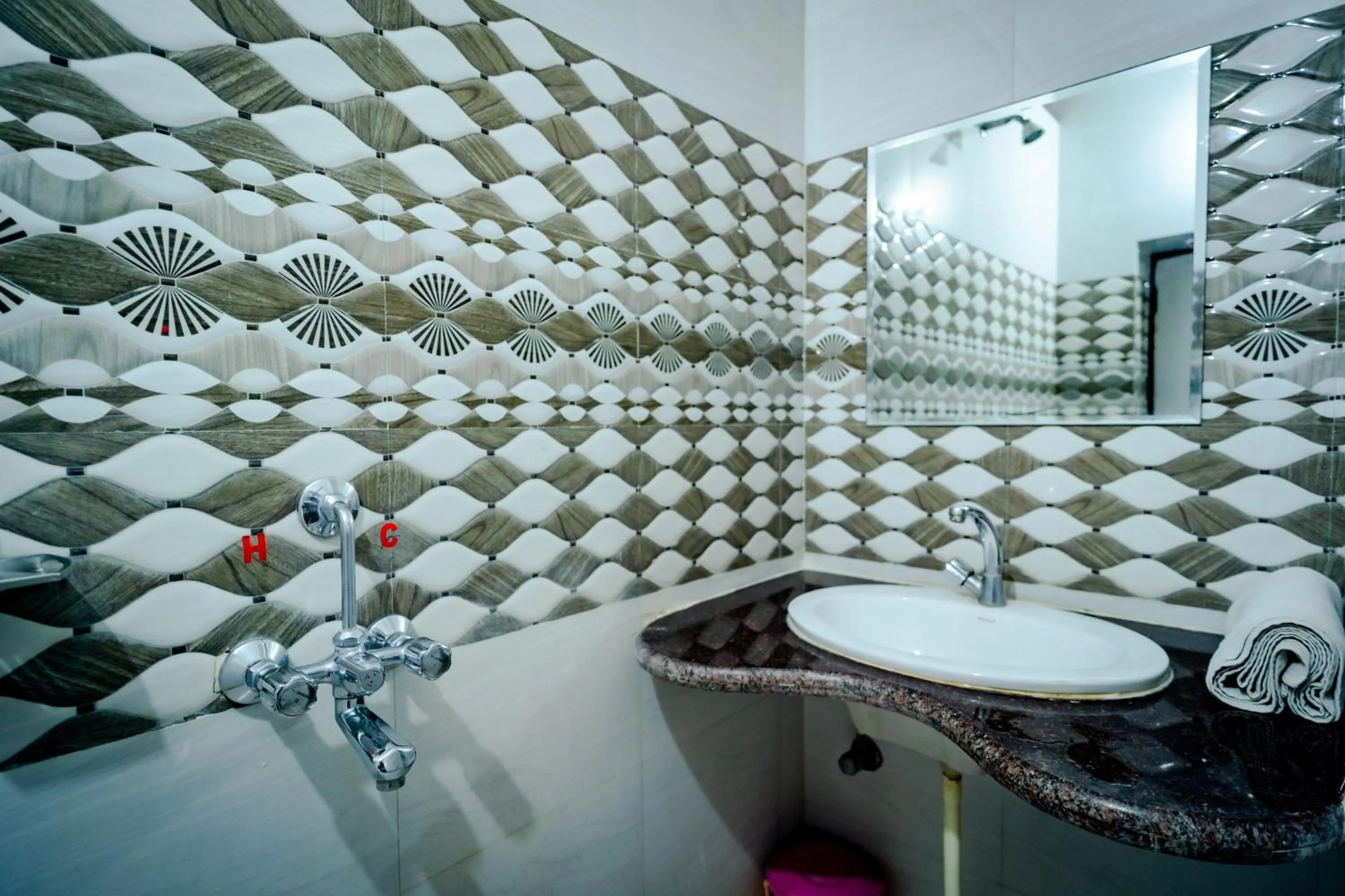 Shower in Hotel Akashdeep - Located City Centre