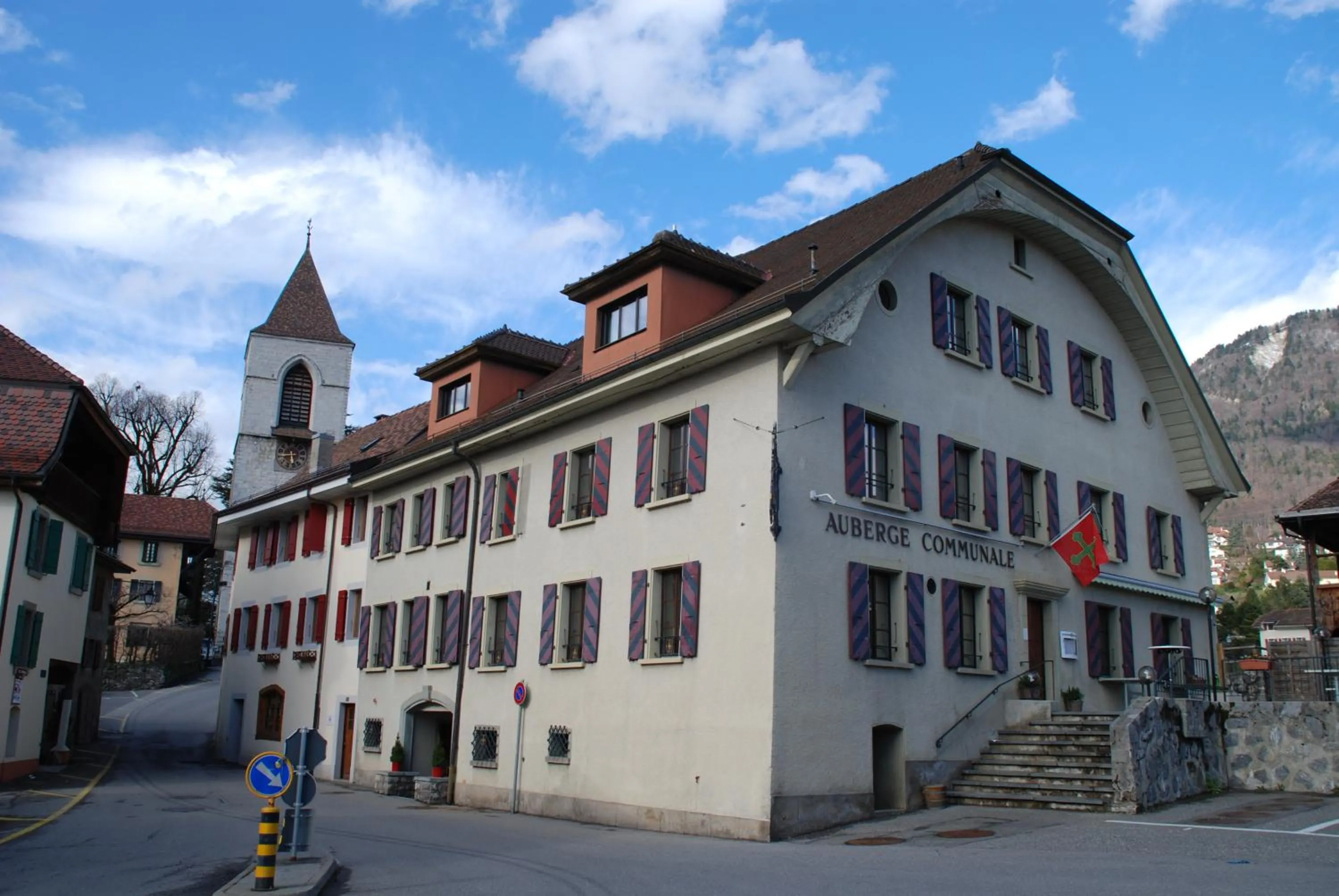 Facade/entrance in Auberge Communale de St-Légier