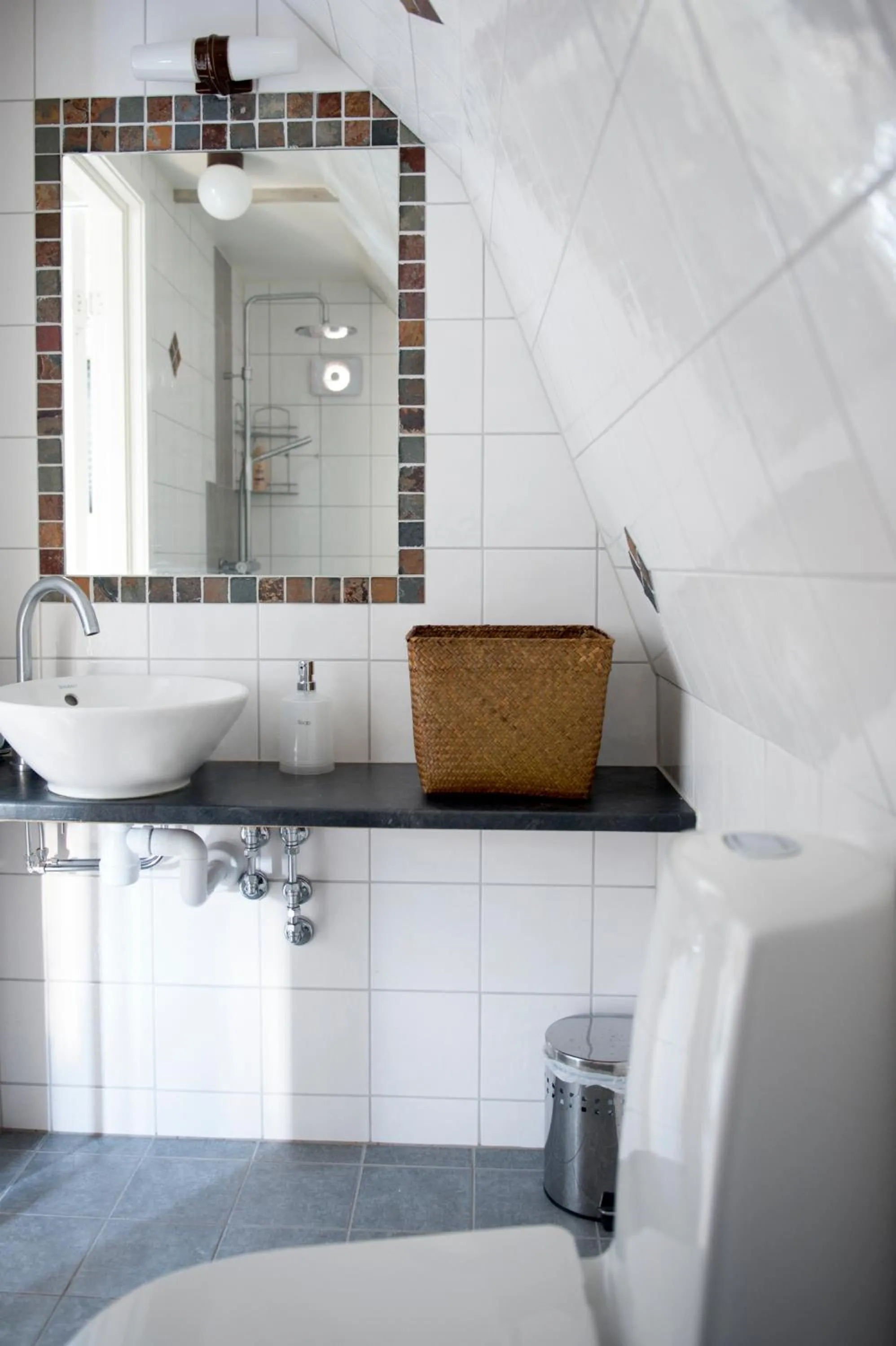 Bathroom in Mullbärsgårdens Bed and Breakfast