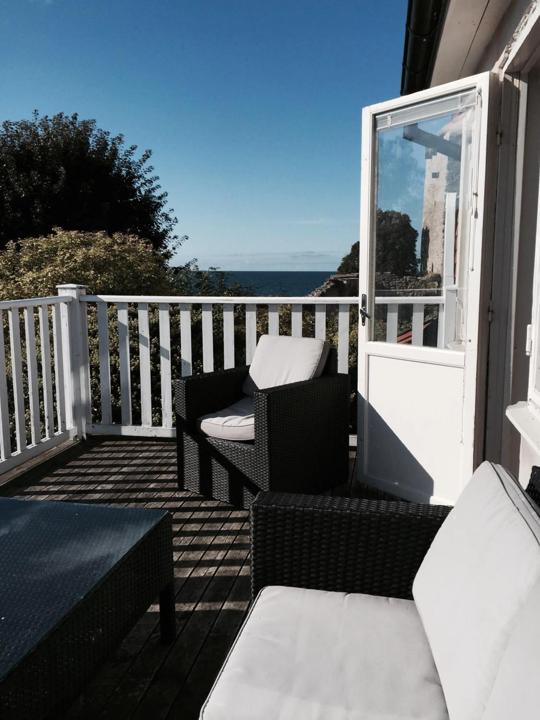 Patio in Mullbärsgårdens Bed and Breakfast