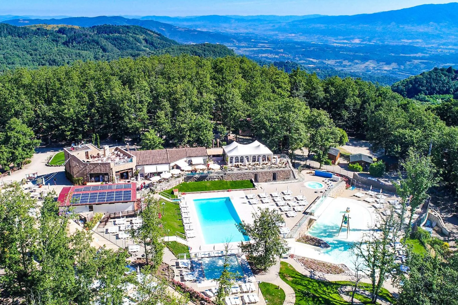 Bird's eye view in Chianti Glamping Resort