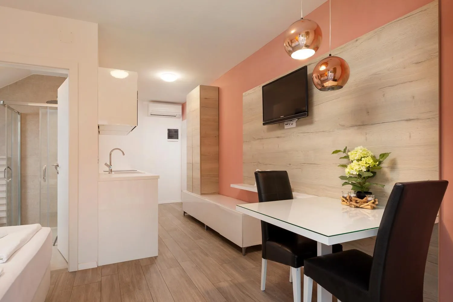 Bed in Villa Mediterranea