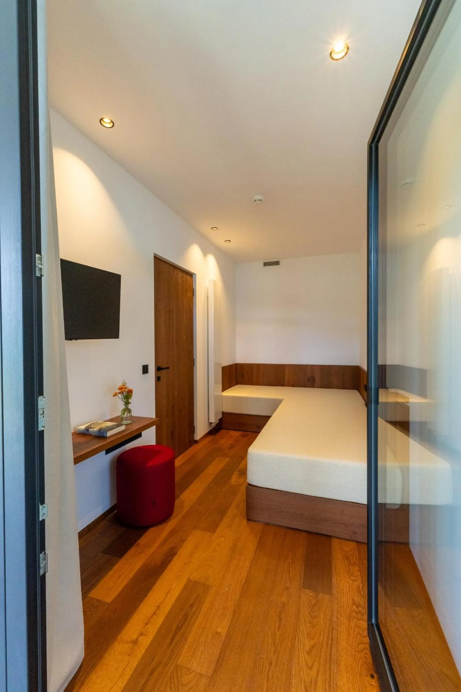 children, Bed in Hotel Tenz