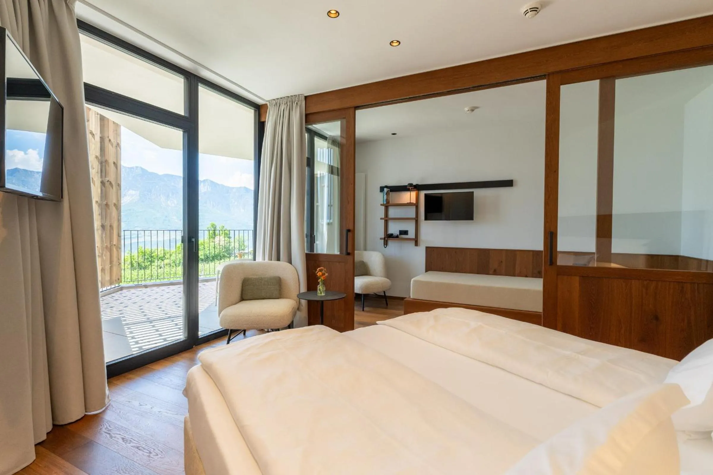 Photo of the whole room, Bed in Hotel Tenz