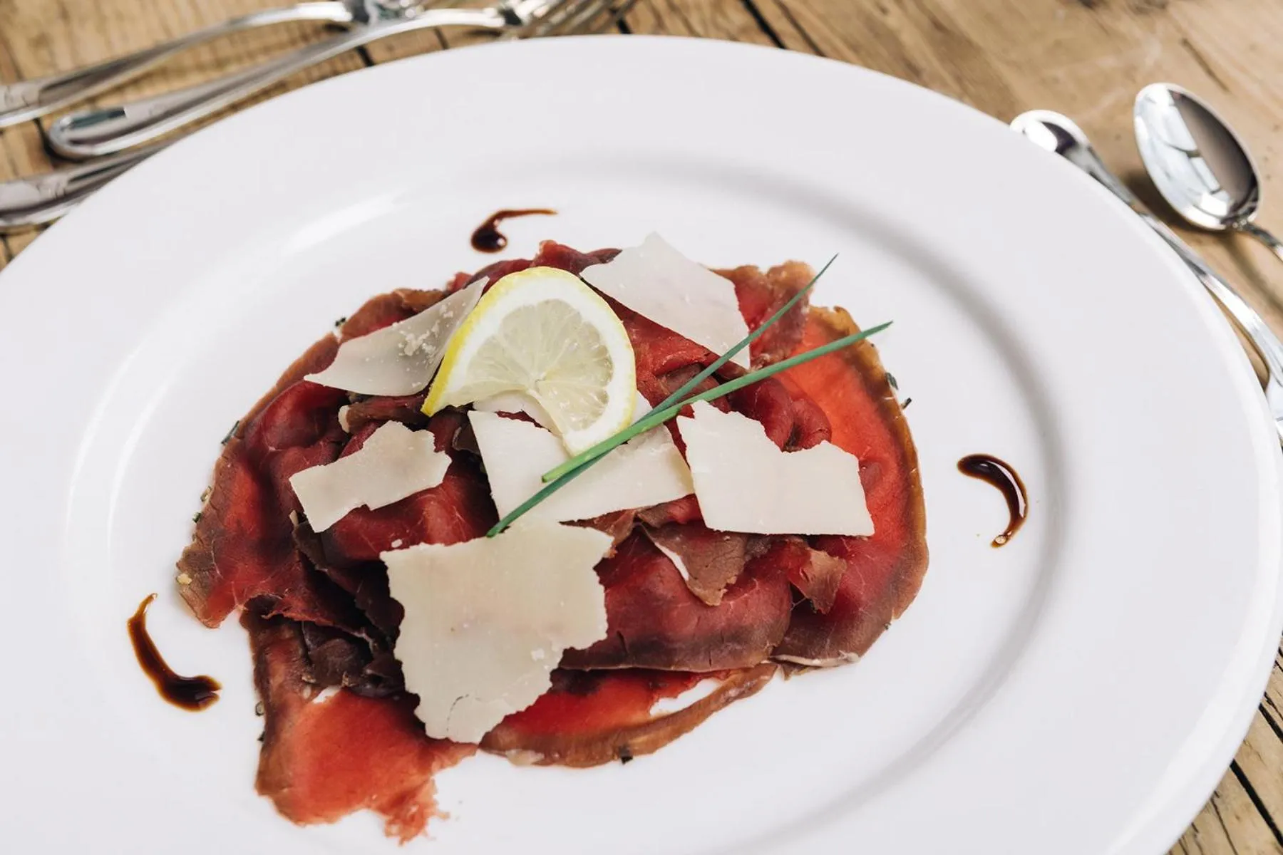 Restaurant/places to eat in Hotel Tenz