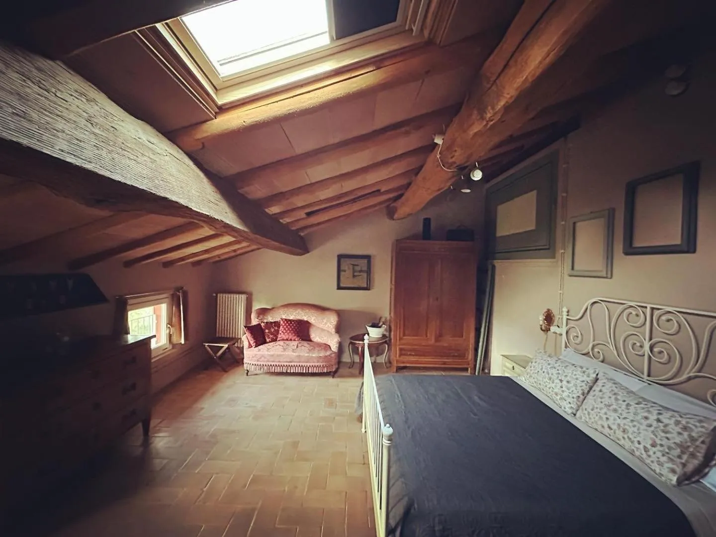 Photo of the whole room, Bed in B&B Podere Merlo