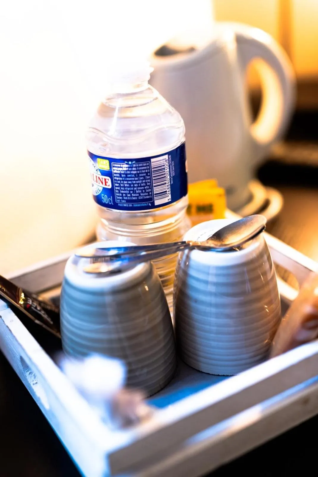 Coffee/tea facilities in Hôtel Le Lion D'or