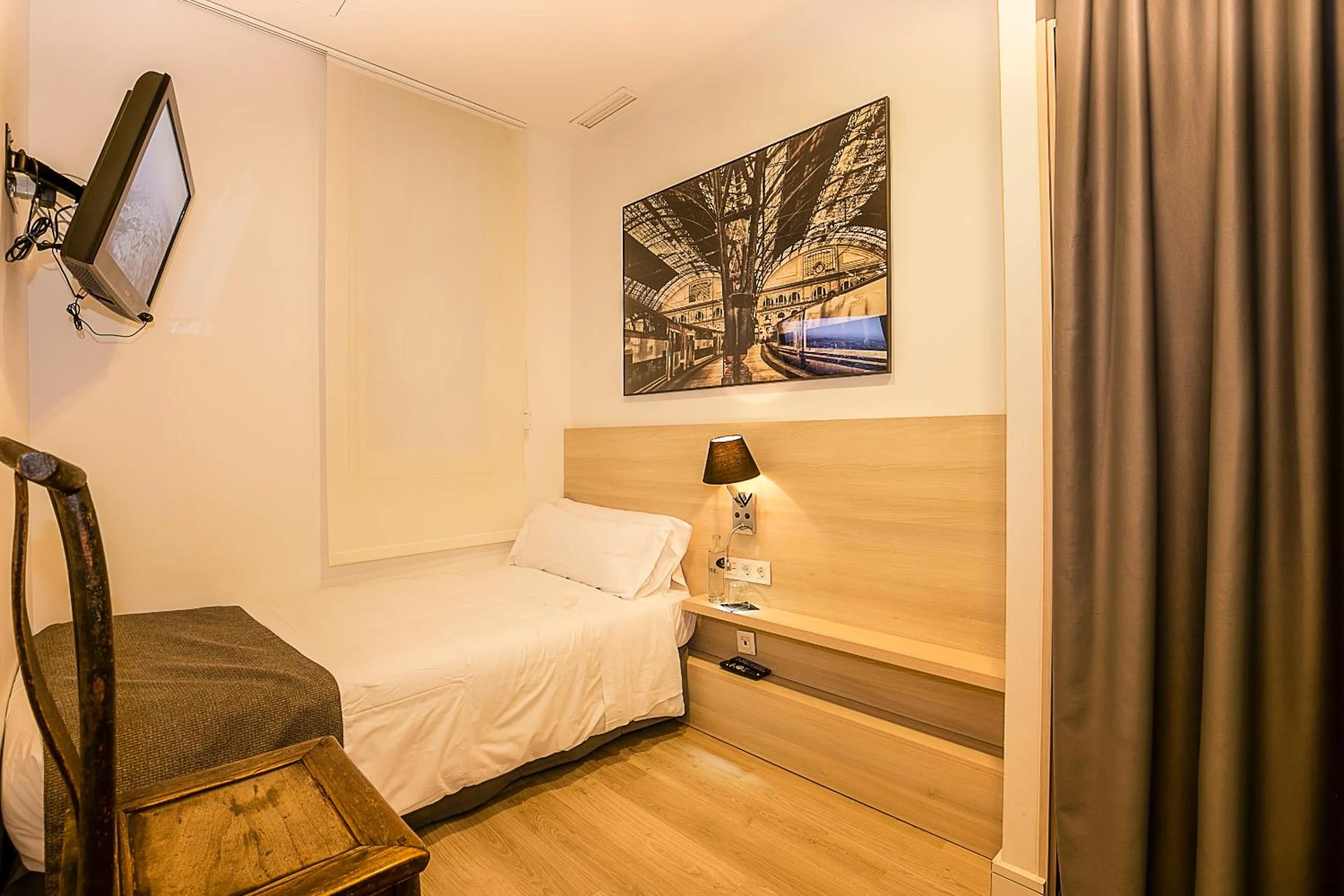 Photo of the whole room, Bed in The 8 Boutique B&B