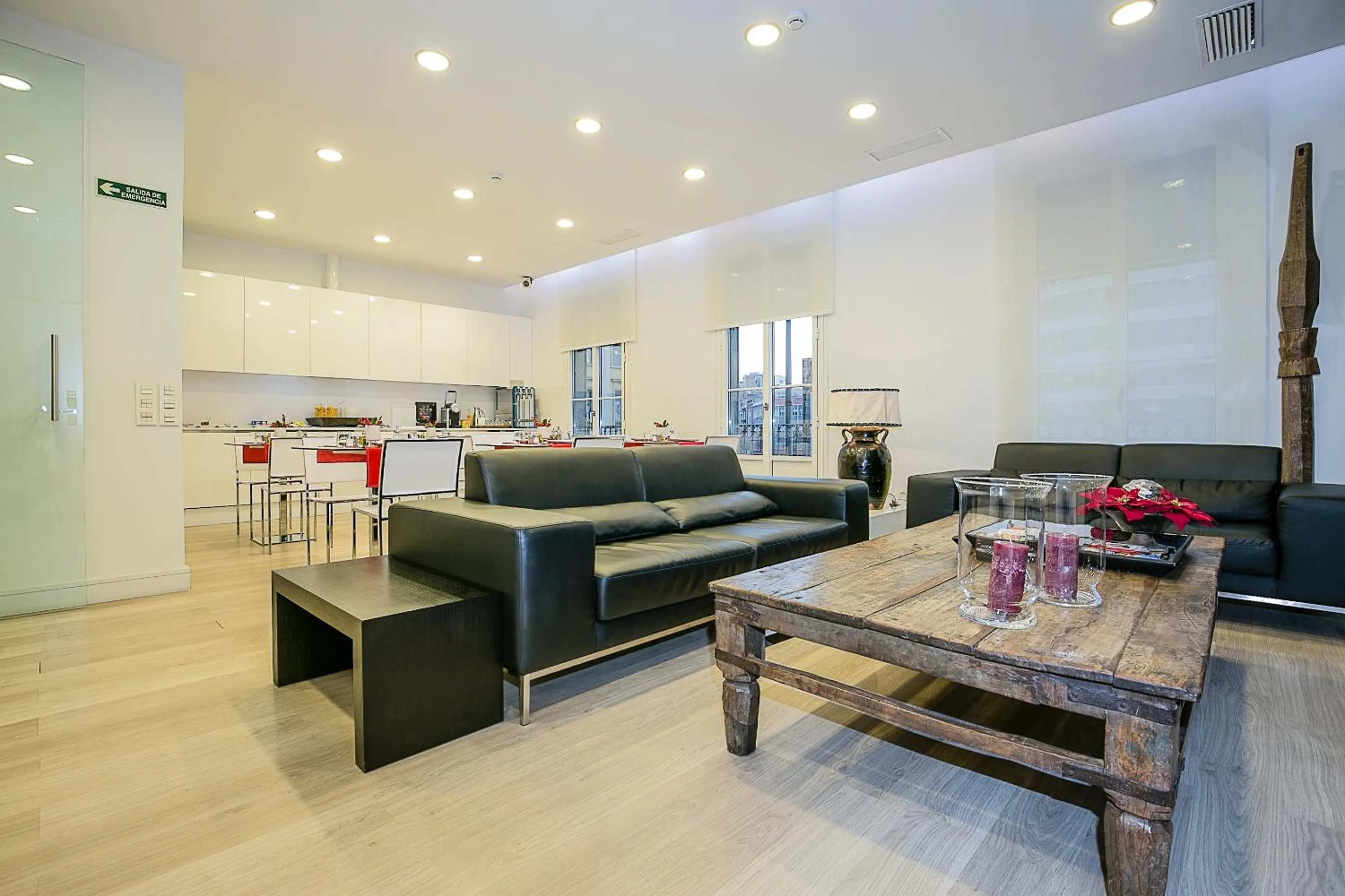 Restaurant/places to eat in The 8 Boutique B&B