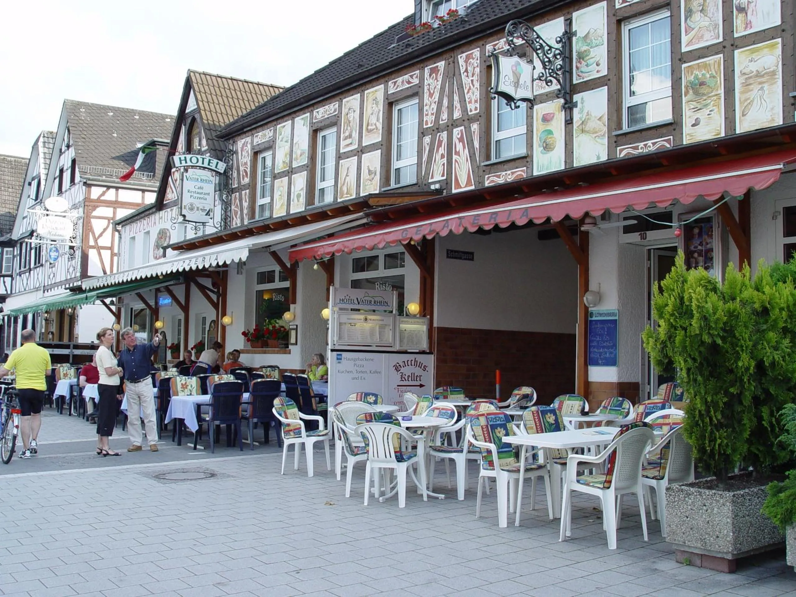 Patio in Hotel Vater Rhein