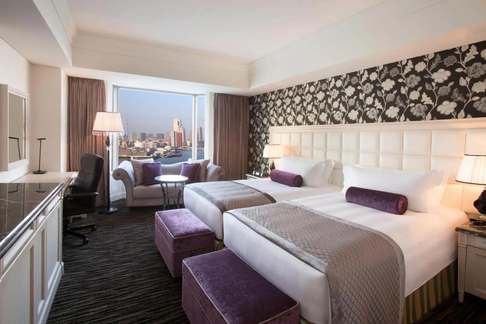 Photo of the whole room, Bed in InterContinental Tokyo Bay by IHG
