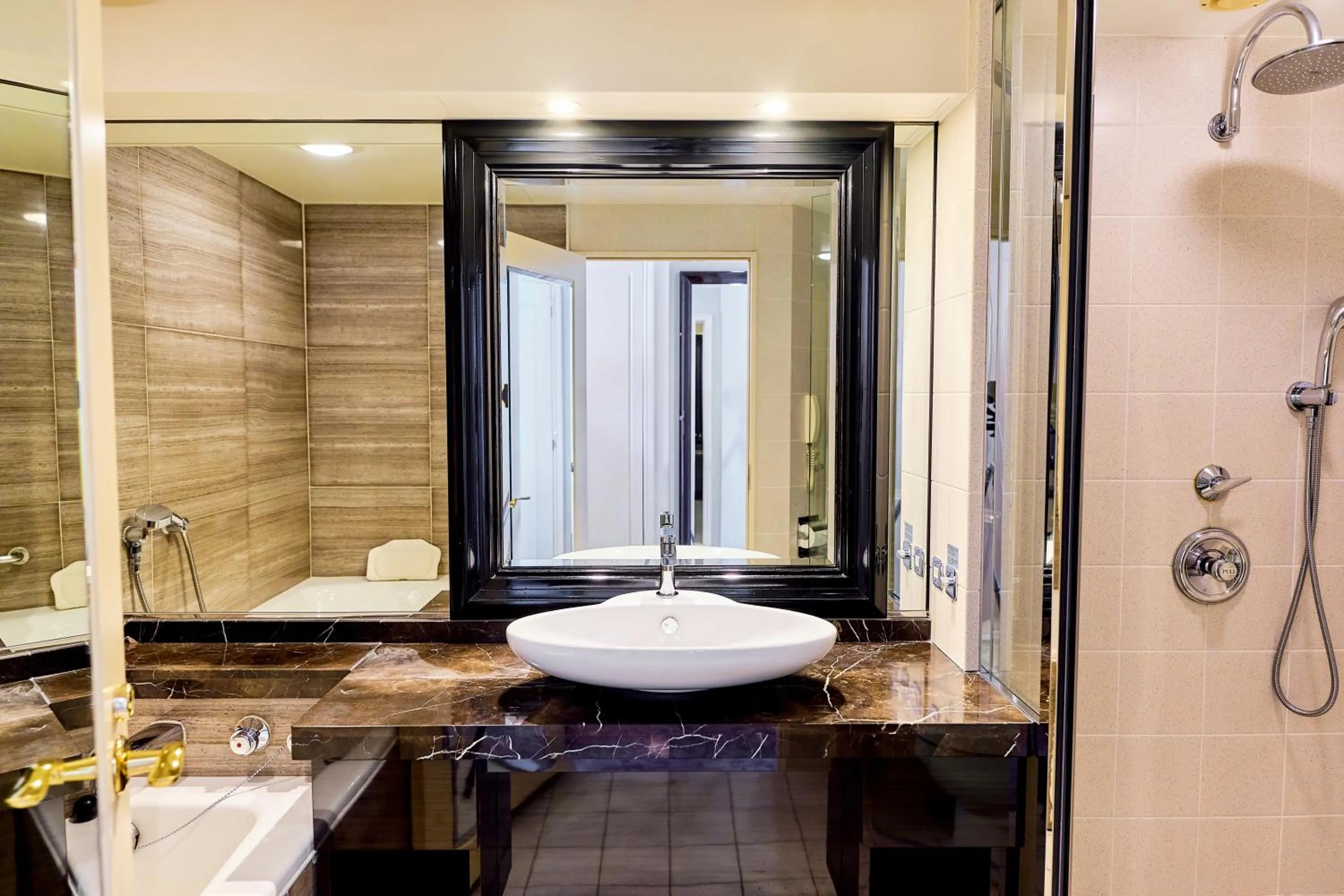 Bathroom in InterContinental Tokyo Bay by IHG